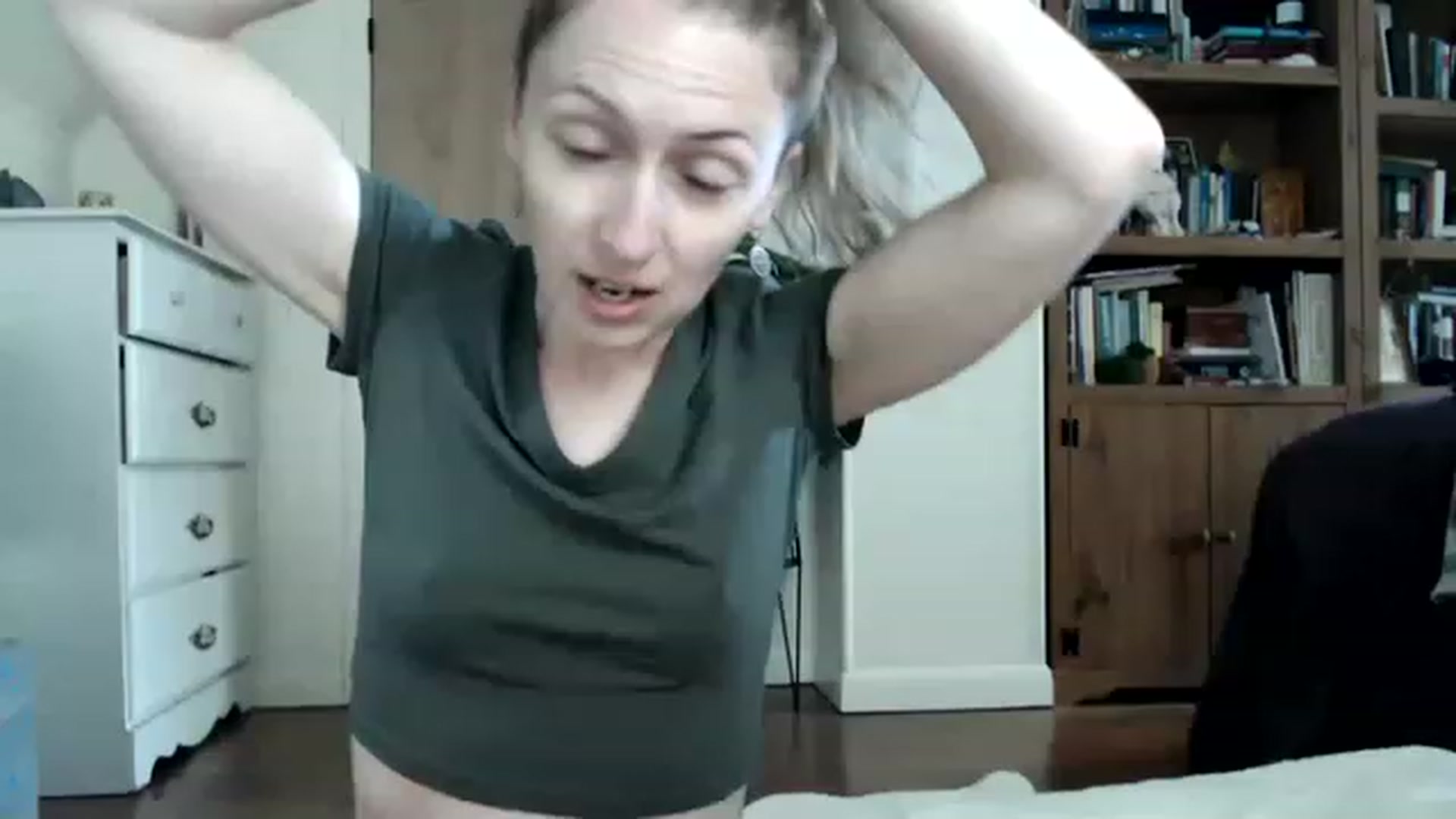 Gallery image thumbnail from WildflowerEm's myfreecams stream on, 05/13/2023, 21:18 image 3 of 20