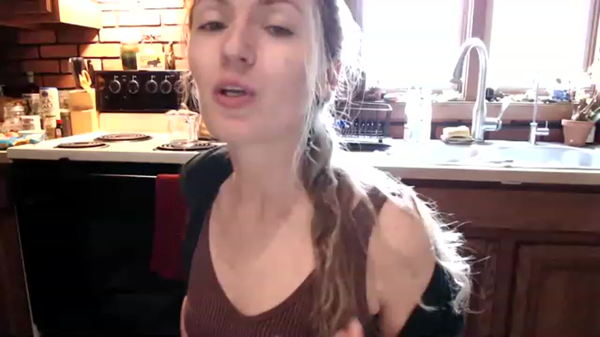 Gallery image thumbnail from WildflowerEm's myfreecams stream on, 06/03/2023, 20:22 image 6 of 20