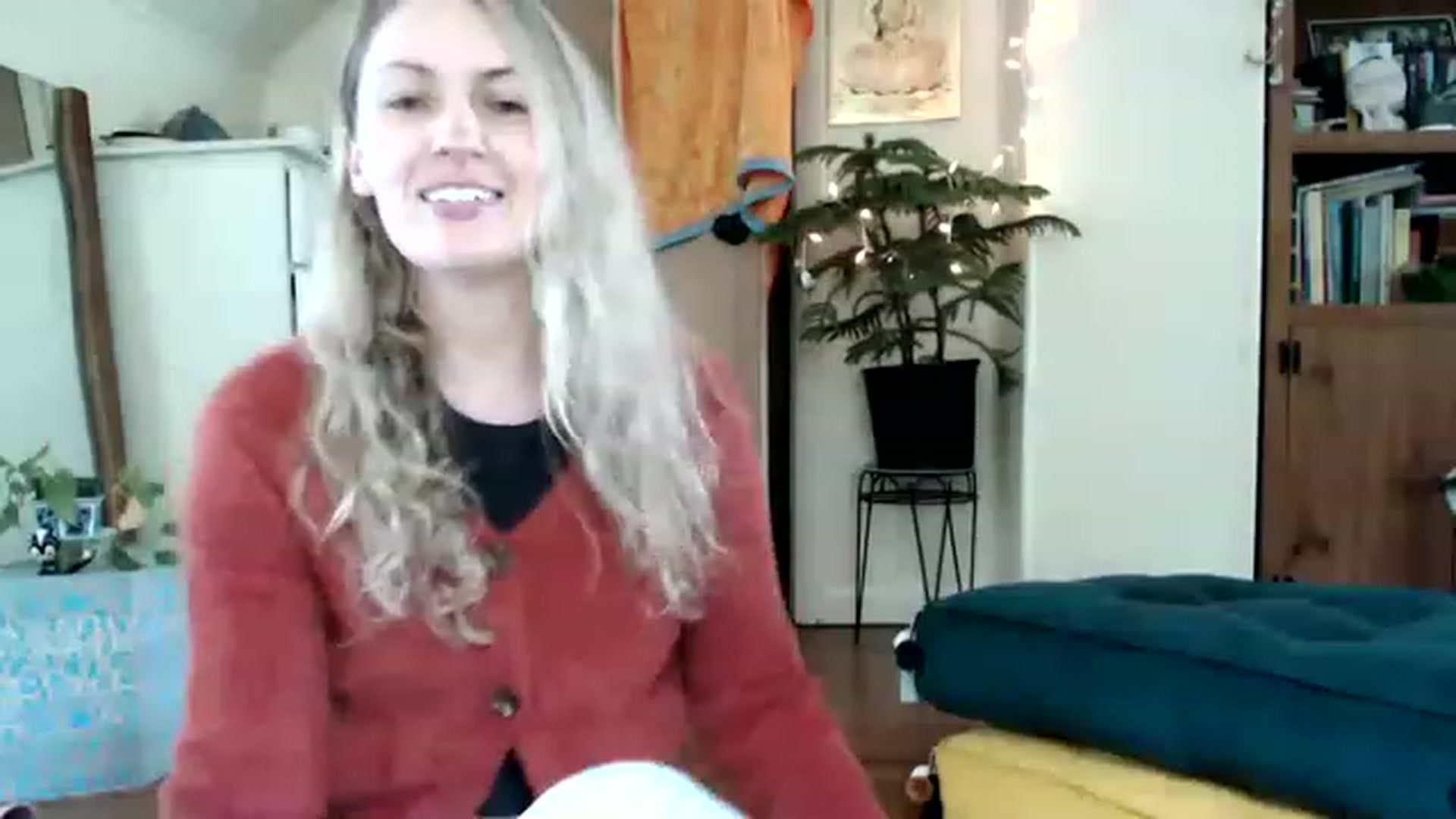 Gallery image thumbnail from WildflowerEm's myfreecams stream on, 06/04/2023, 20:15 image 6 of 20
