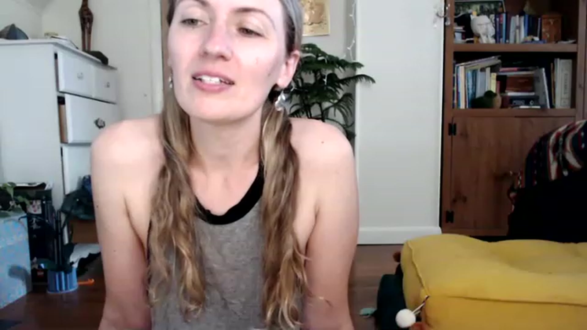 Gallery image thumbnail from WildflowerEm's myfreecams stream on, 06/29/2023, 19:16 image 5 of 20