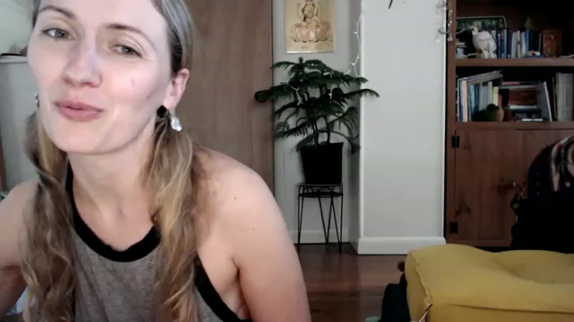 Gallery image thumbnail from WildflowerEm's myfreecams stream on, 06/29/2023, 19:16 image 3 of 20