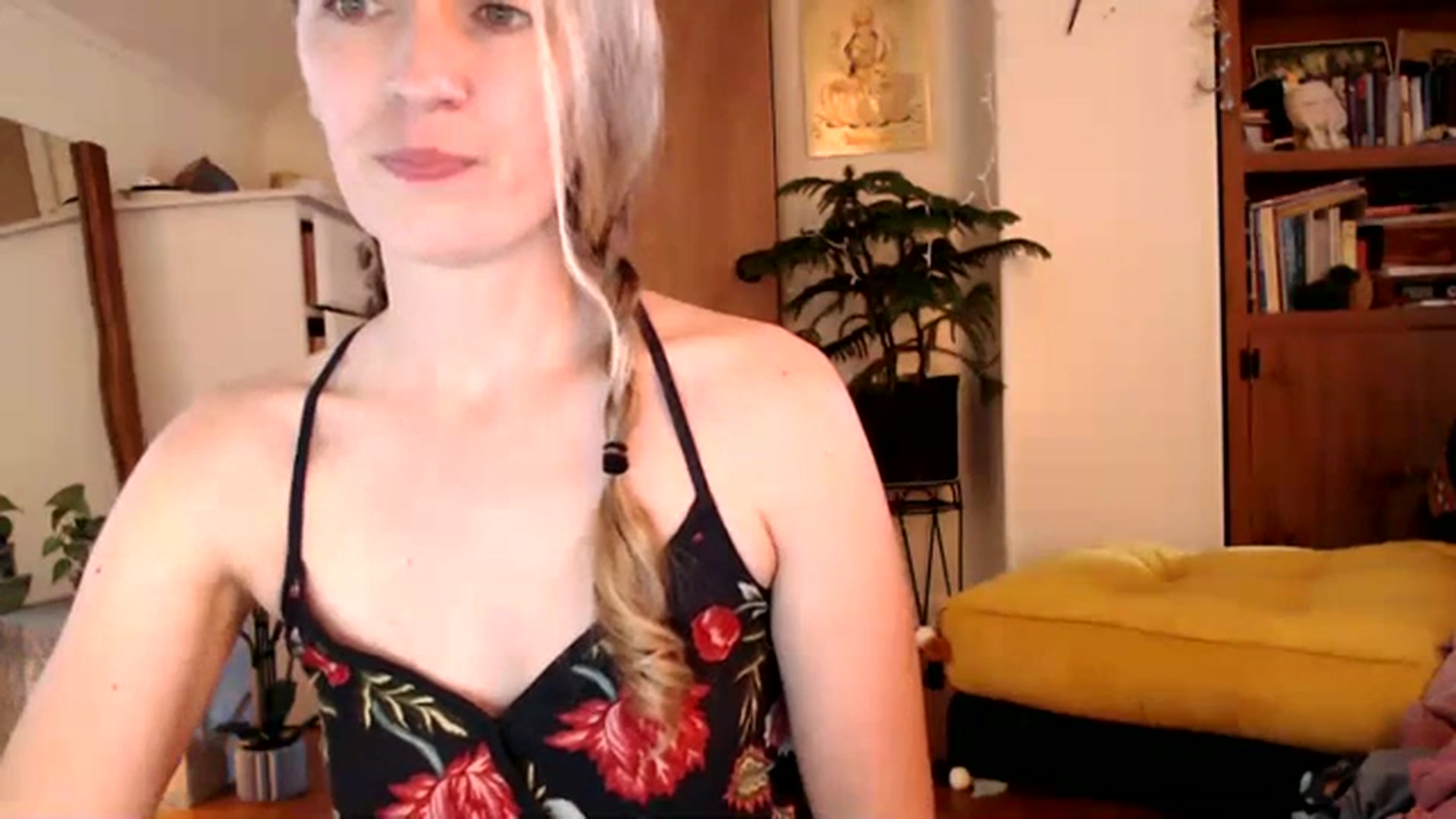 Gallery image thumbnail from WildflowerEm's myfreecams stream on, 07/02/2023, 19:45 image 8 of 20