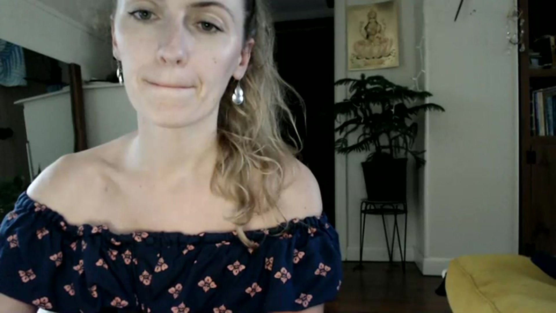 Gallery image thumbnail from WildflowerEm's myfreecams stream on, 07/16/2023, 20:27 image 2 of 20