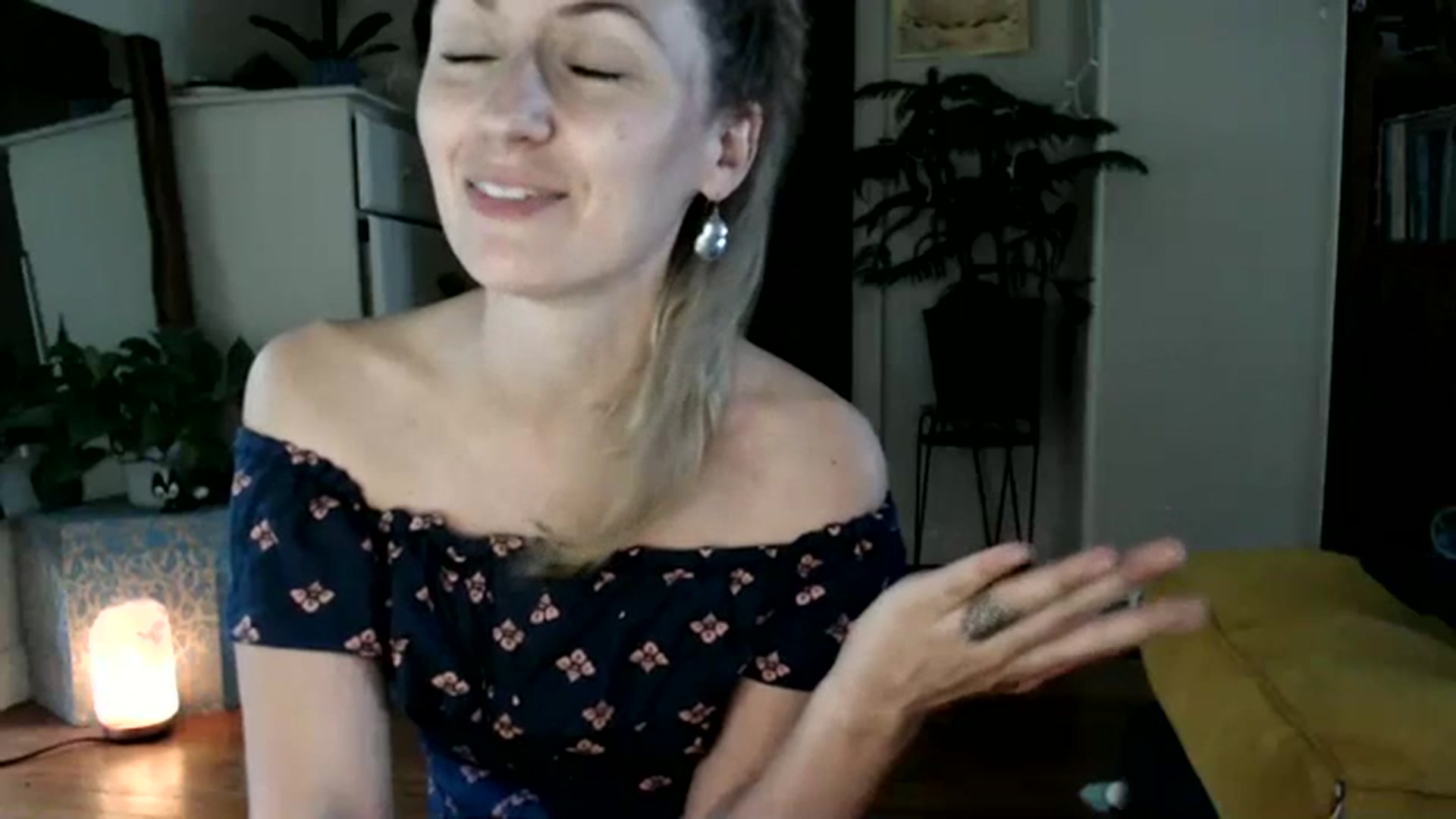 Gallery image thumbnail from WildflowerEm's myfreecams stream on, 07/16/2023, 20:27 image 12 of 20
