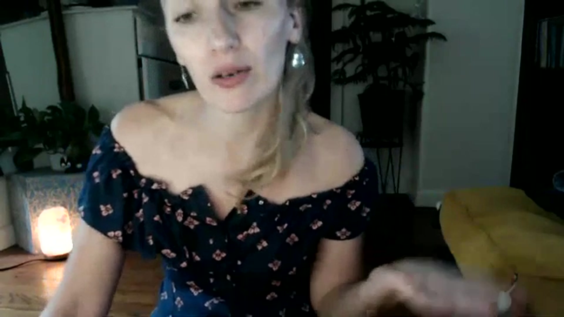 Gallery image thumbnail from WildflowerEm's myfreecams stream on, 07/16/2023, 20:27 image 13 of 20