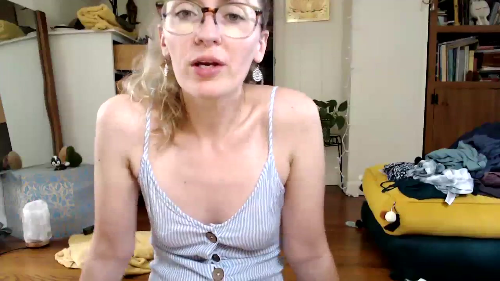 Gallery image thumbnail from WildflowerEm's myfreecams stream on, 07/29/2023, 20:07 image 18 of 20