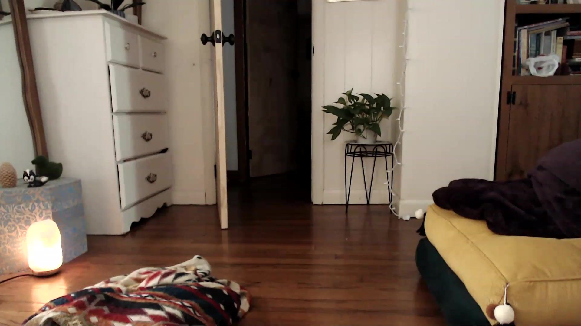 Gallery image thumbnail from WildflowerEm's myfreecams stream on, 08/06/2023, 20:39 image 13 of 20