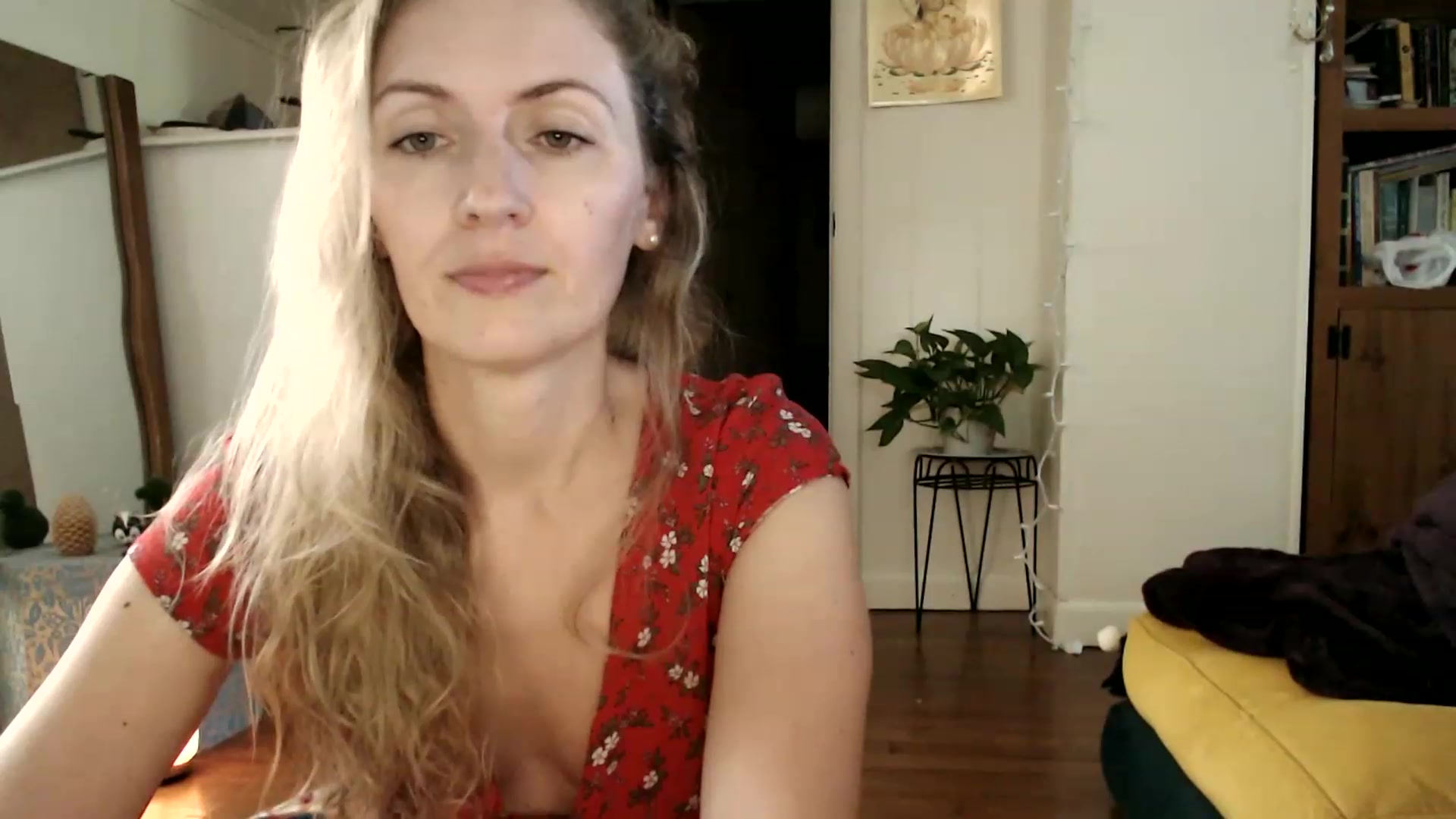Gallery image thumbnail from WildflowerEm's myfreecams stream on, 08/06/2023, 20:39 image 16 of 20
