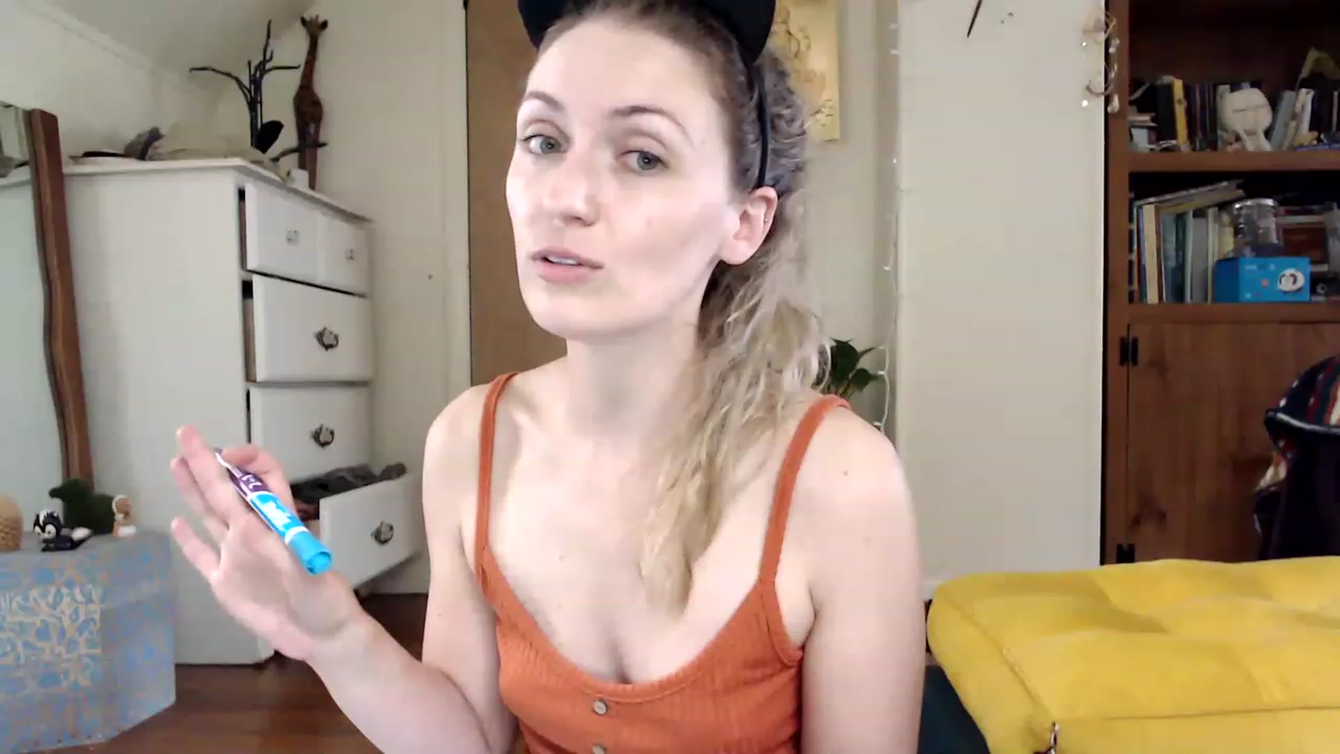 Gallery image thumbnail from WildflowerEm's myfreecams stream on, 08/12/2023, 21:25 image 4 of 20