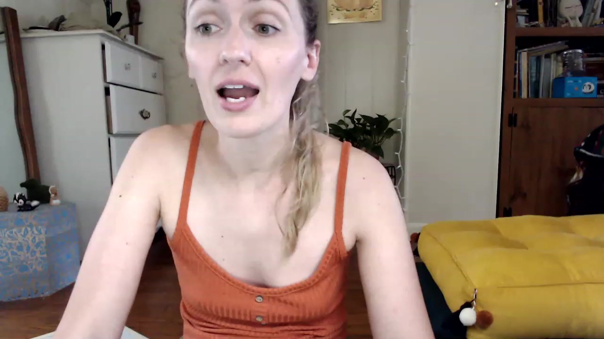 Gallery image thumbnail from WildflowerEm's myfreecams stream on, 08/12/2023, 21:25 image 2 of 20