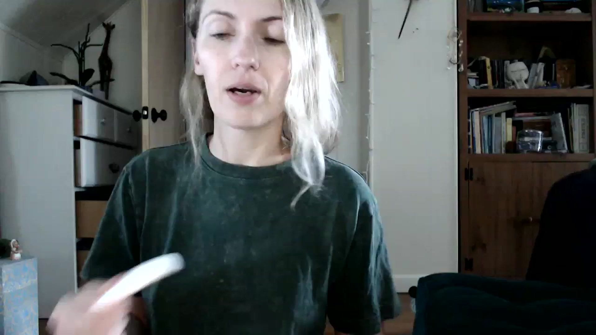 Gallery image thumbnail from WildflowerEm's myfreecams stream on, 08/18/2023, 19:32 image 3 of 20