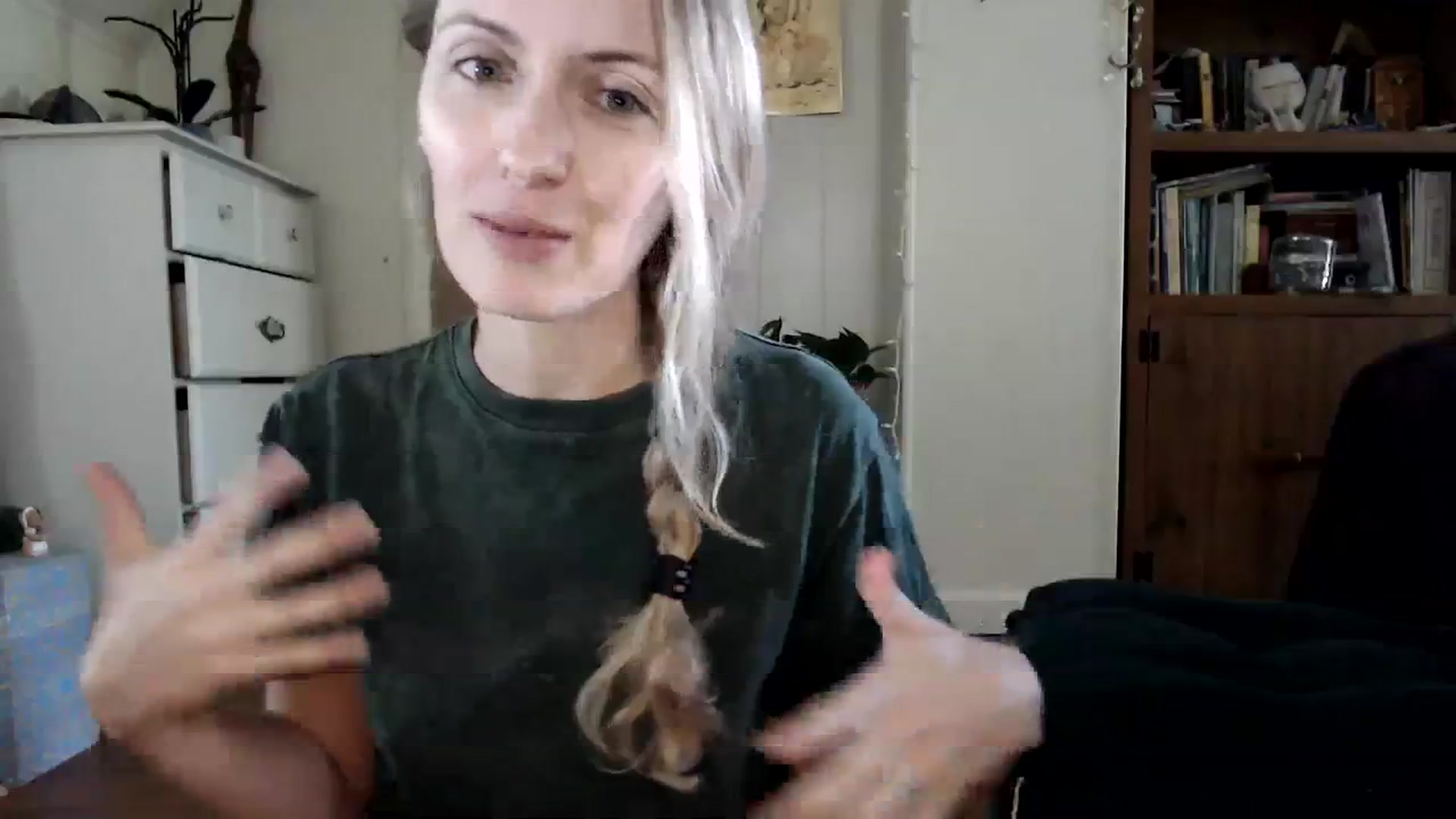 Gallery image thumbnail from WildflowerEm's myfreecams stream on, 08/18/2023, 19:48 image 10 of 20