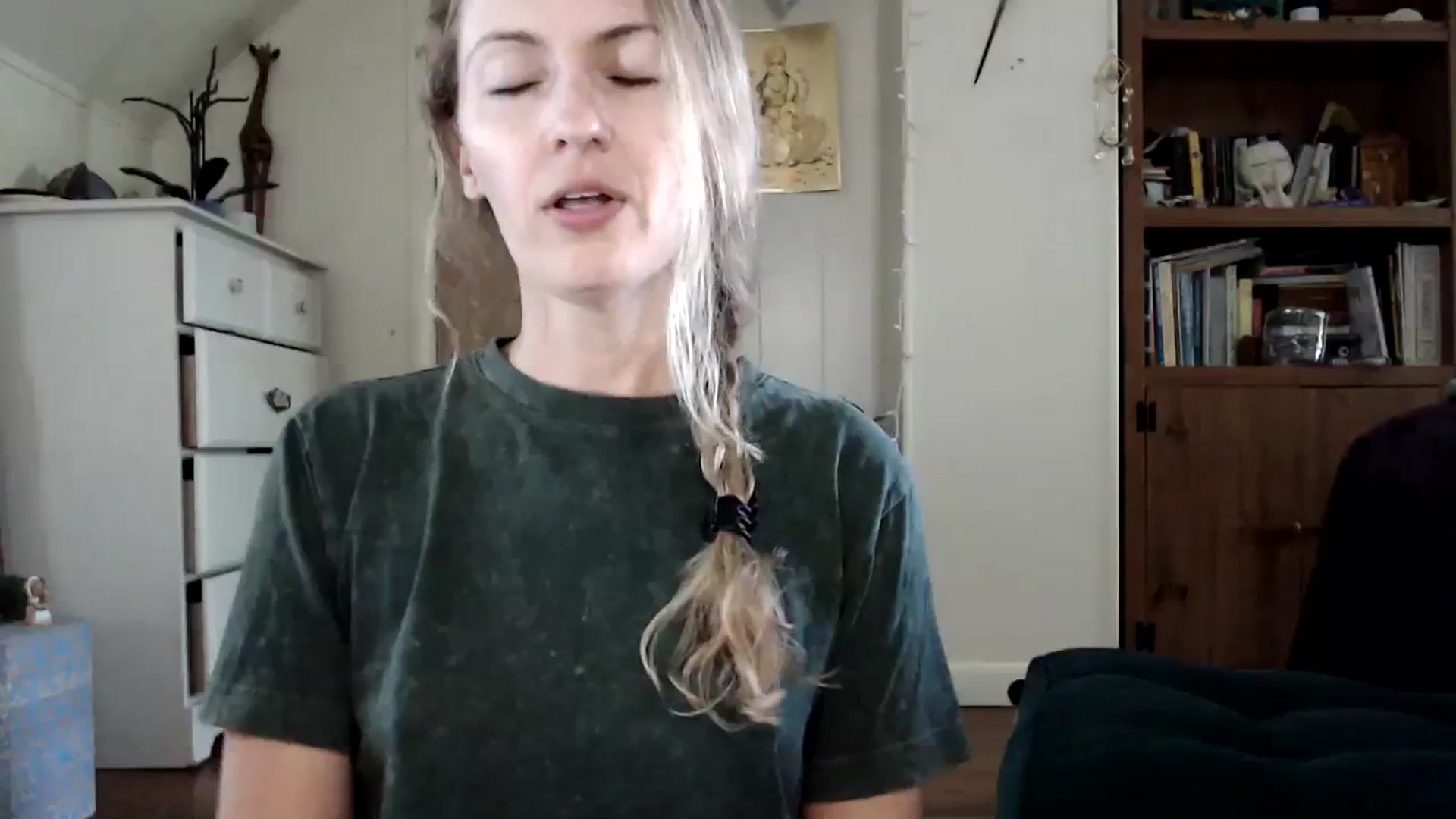 Gallery image thumbnail from WildflowerEm's myfreecams stream on, 08/18/2023, 19:48 image 2 of 20