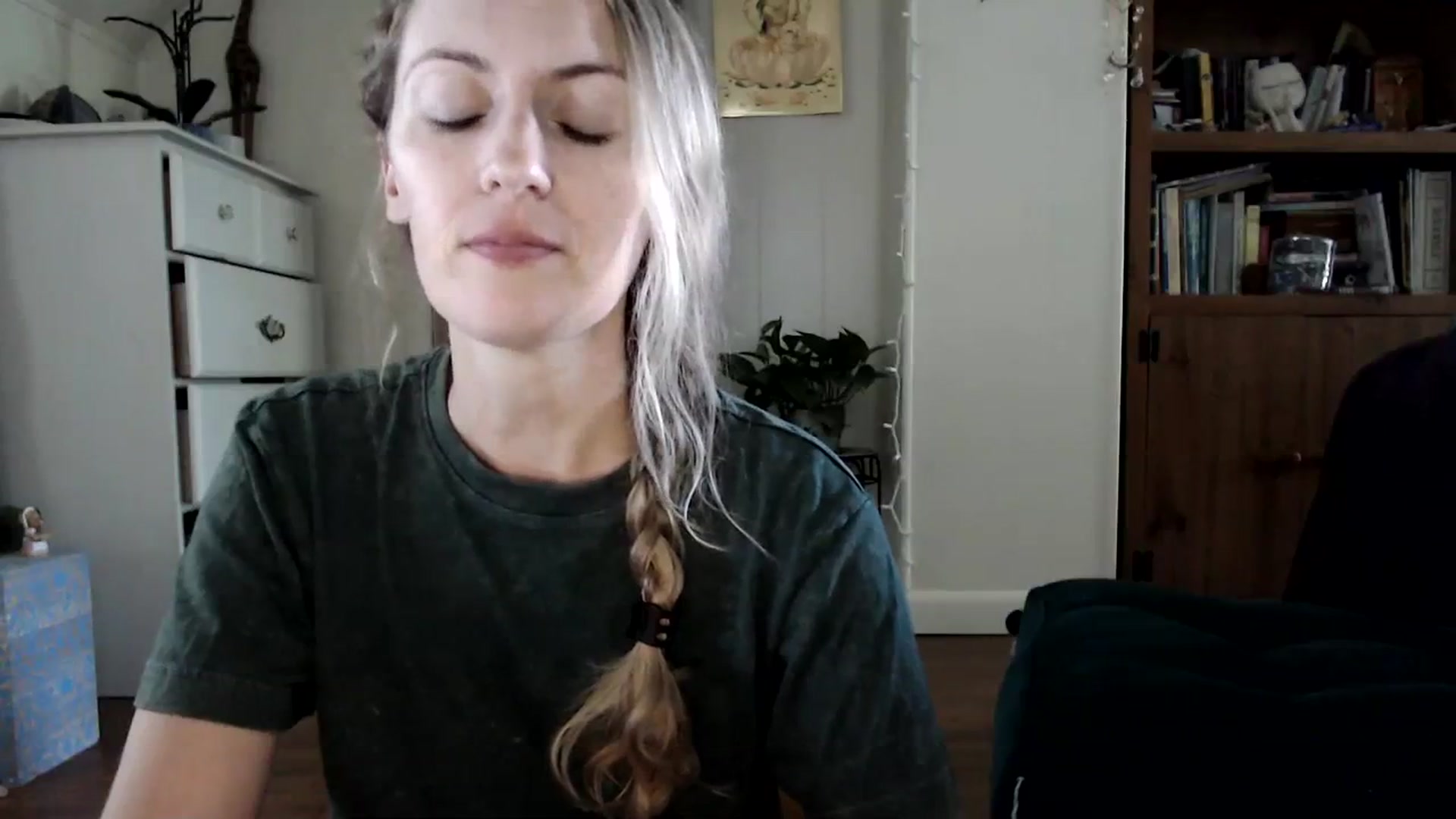 Gallery image thumbnail from WildflowerEm's myfreecams stream on, 08/18/2023, 19:48 image 13 of 20