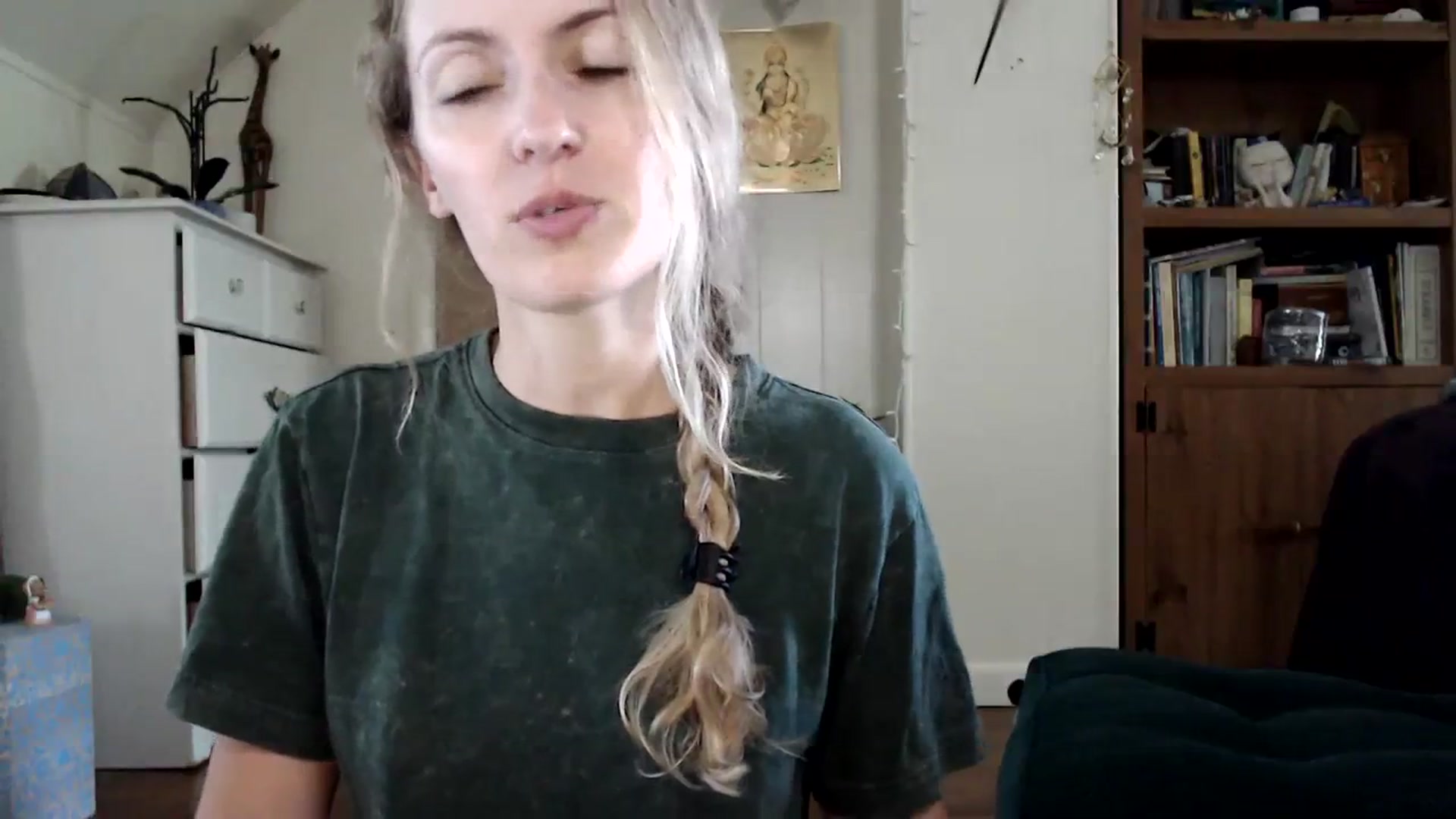 Gallery image thumbnail from WildflowerEm's myfreecams stream on, 08/18/2023, 19:48 image 6 of 20