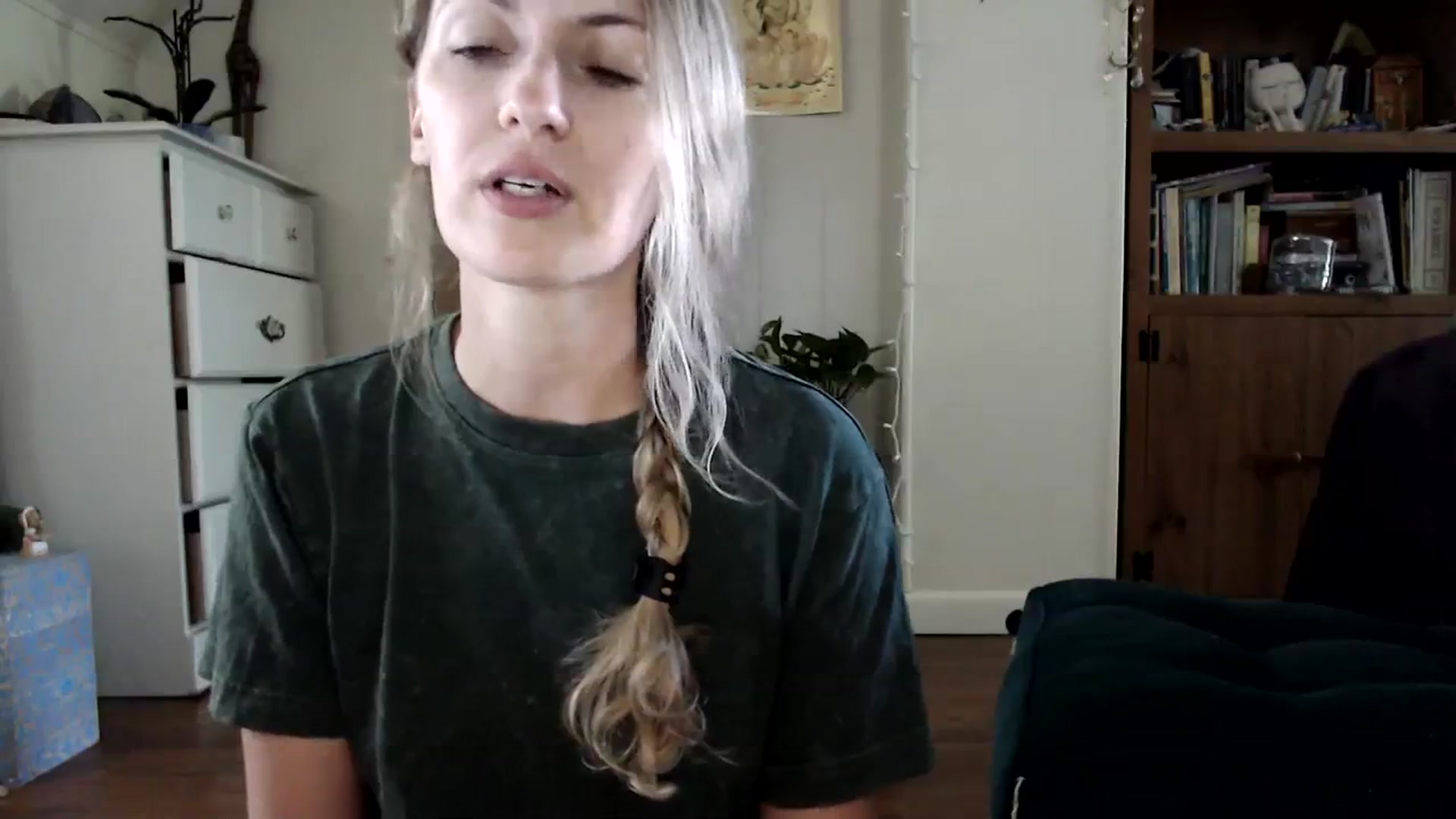 Gallery image thumbnail from WildflowerEm's myfreecams stream on, 08/18/2023, 19:48 image 17 of 20