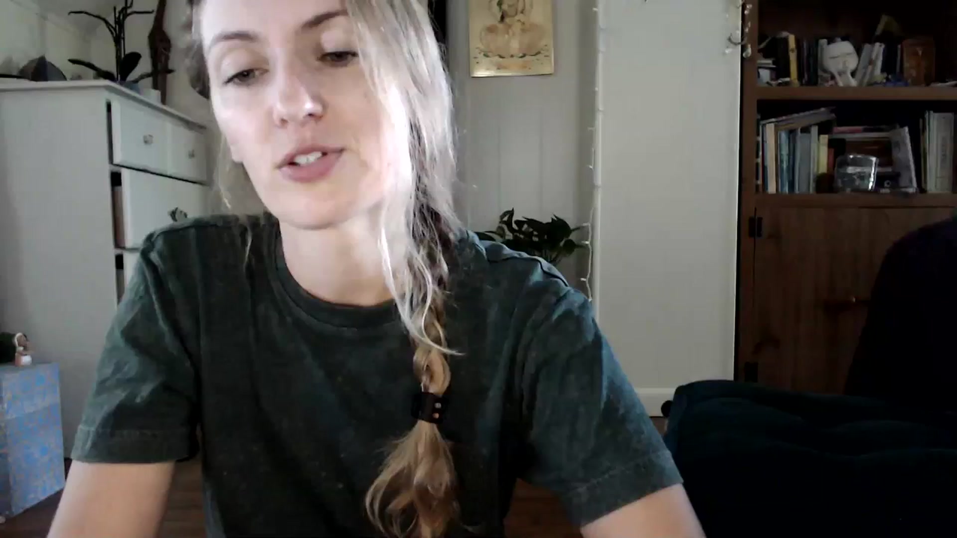 Gallery image thumbnail from WildflowerEm's myfreecams stream on, 08/18/2023, 19:48 image 11 of 20