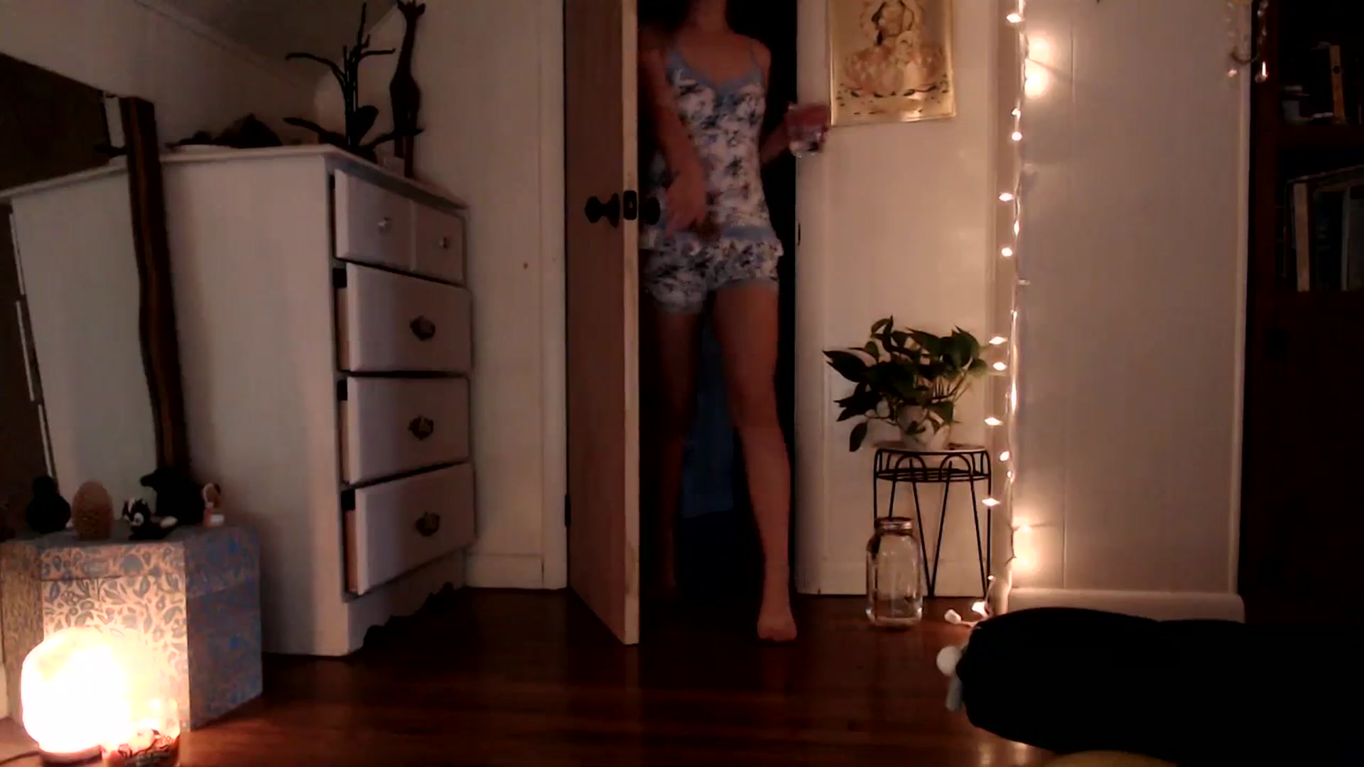 Gallery image thumbnail from WildflowerEm's myfreecams stream on, 08/19/2023, 23:42 image 15 of 20