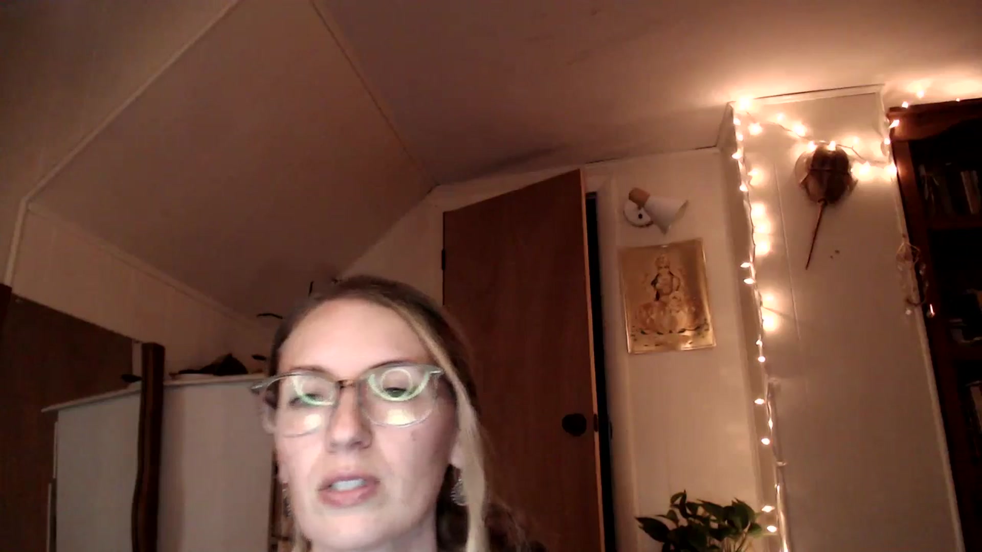 Gallery image thumbnail from WildflowerEm's myfreecams stream on, 08/20/2023, 24:18 image 19 of 20