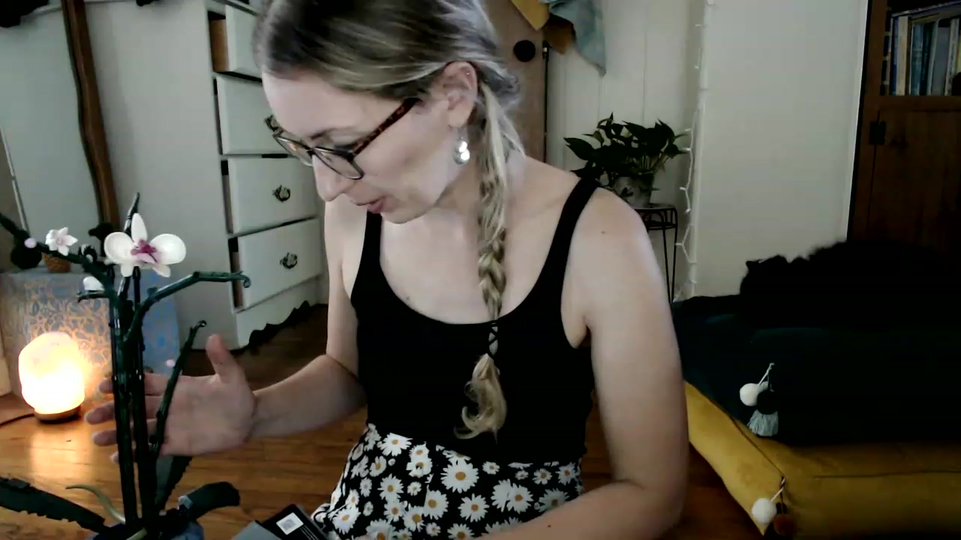 Gallery image thumbnail from WildflowerEm's myfreecams stream on, 08/20/2023, 21:01 image 6 of 20