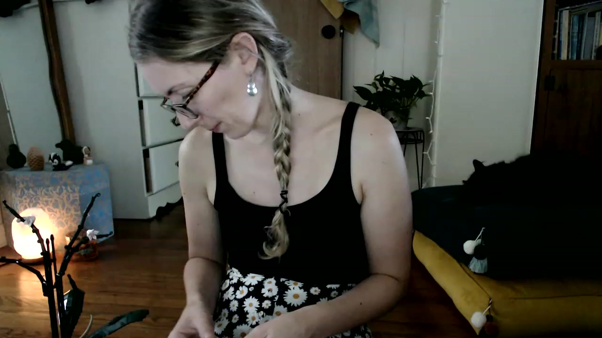 Gallery image thumbnail from WildflowerEm's myfreecams stream on, 08/20/2023, 21:01 image 5 of 20