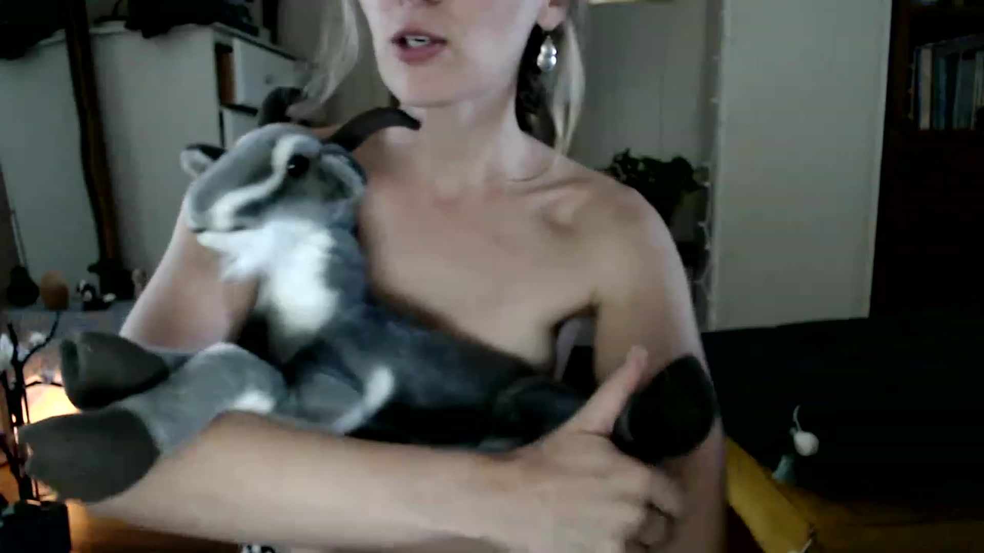 Gallery image thumbnail from WildflowerEm's myfreecams stream on, 08/20/2023, 21:11 image 13 of 20