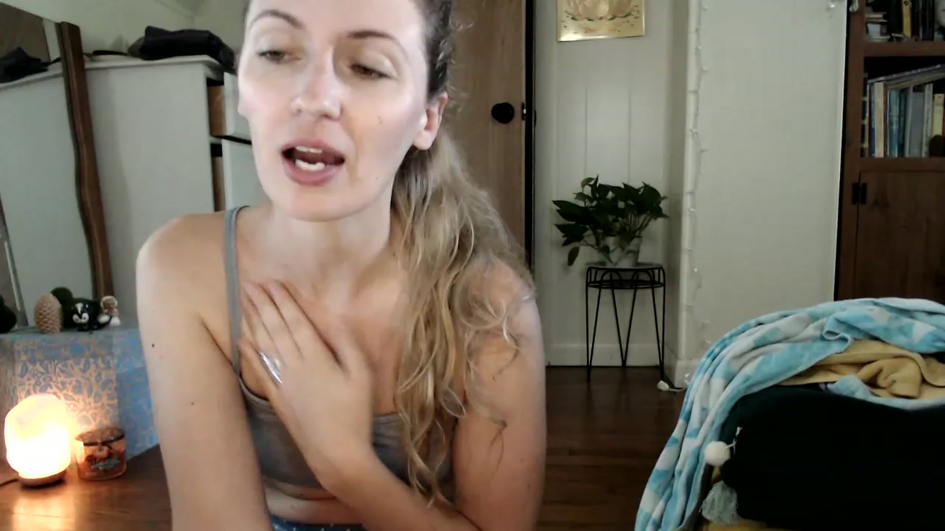 Gallery image thumbnail from WildflowerEm's myfreecams stream on, 08/26/2023, 20:37 image 3 of 20