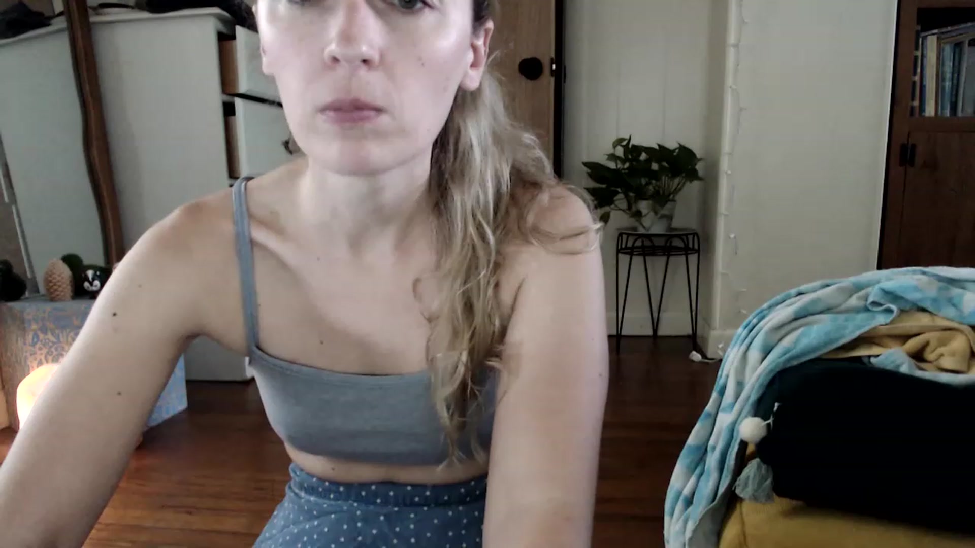 Gallery image thumbnail from WildflowerEm's myfreecams stream on, 08/26/2023, 20:37 image 1 of 20