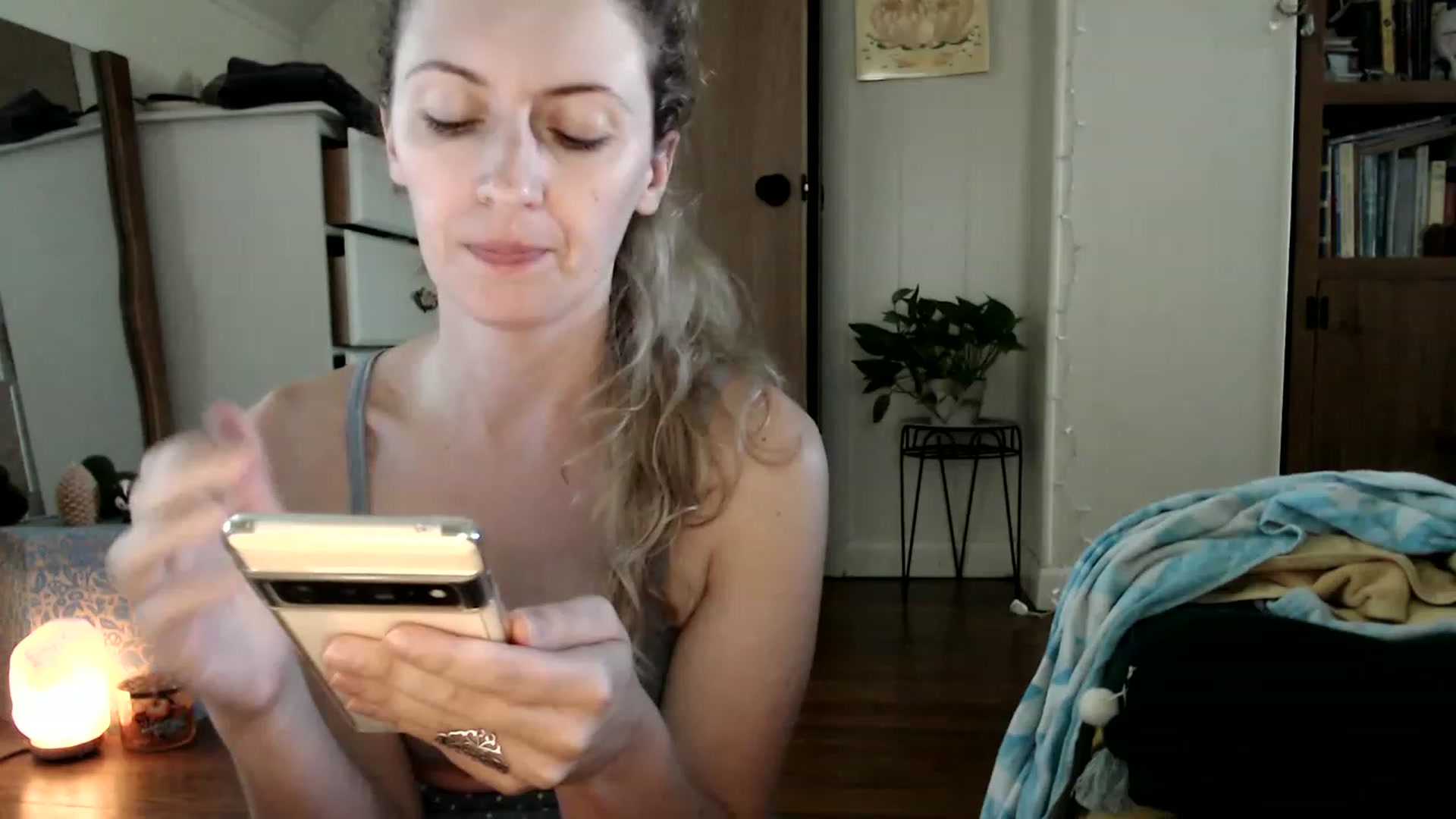 Gallery image thumbnail from WildflowerEm's myfreecams stream on, 08/26/2023, 20:37 image 5 of 20