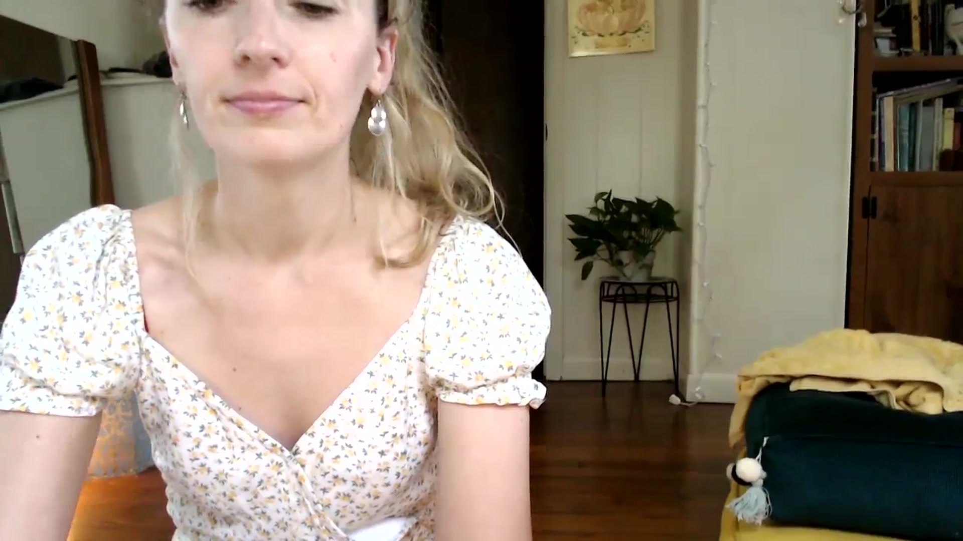 Gallery image thumbnail from WildflowerEm's myfreecams stream on, 08/27/2023, 20:05 image 9 of 20