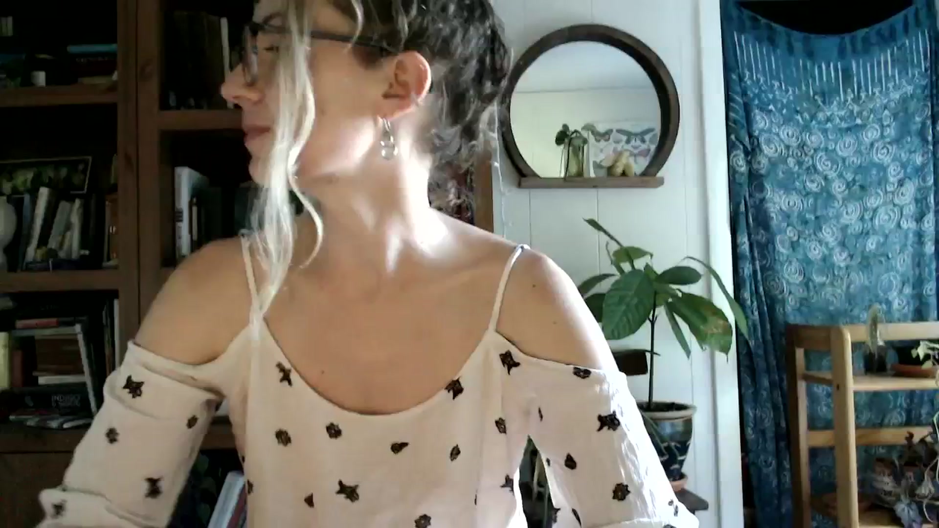 Gallery image thumbnail from WildflowerEm's myfreecams stream on, 08/27/2023, 21:12 image 14 of 20