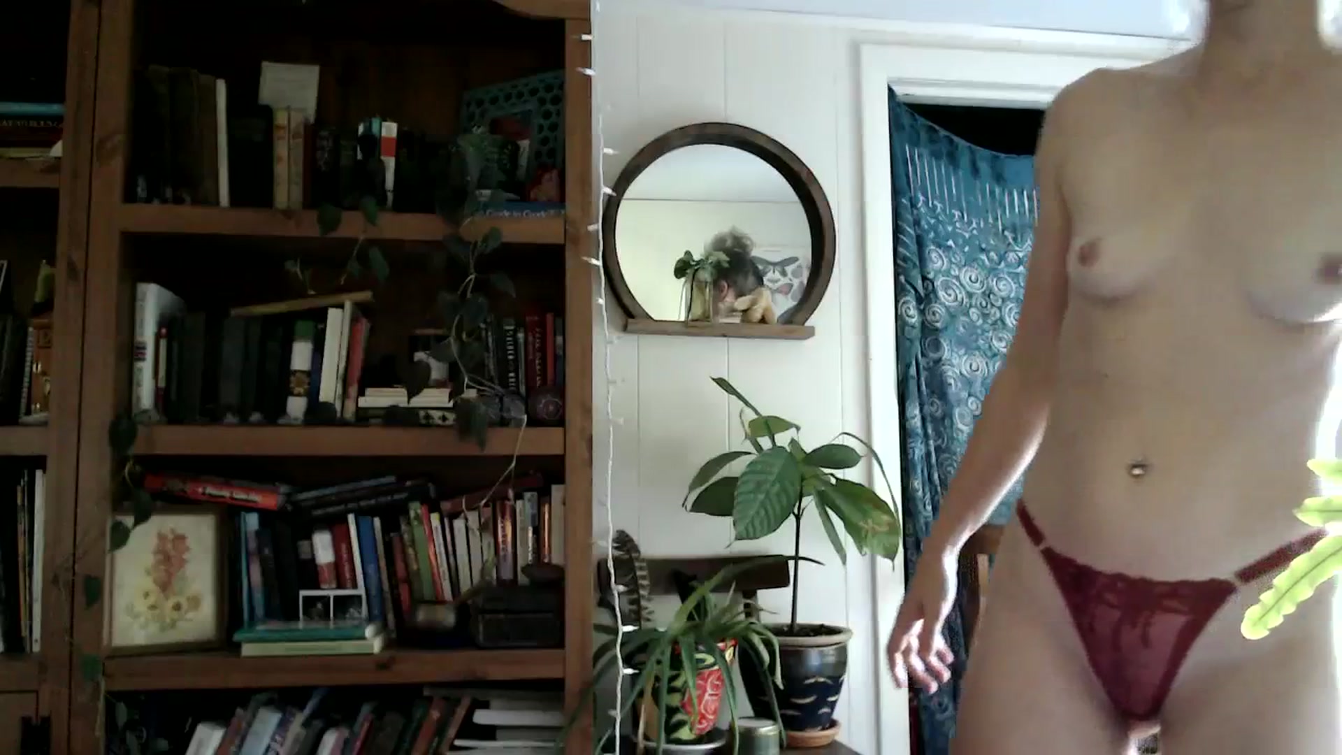 Gallery image thumbnail from WildflowerEm's myfreecams stream on, 08/27/2023, 21:12 image 7 of 20