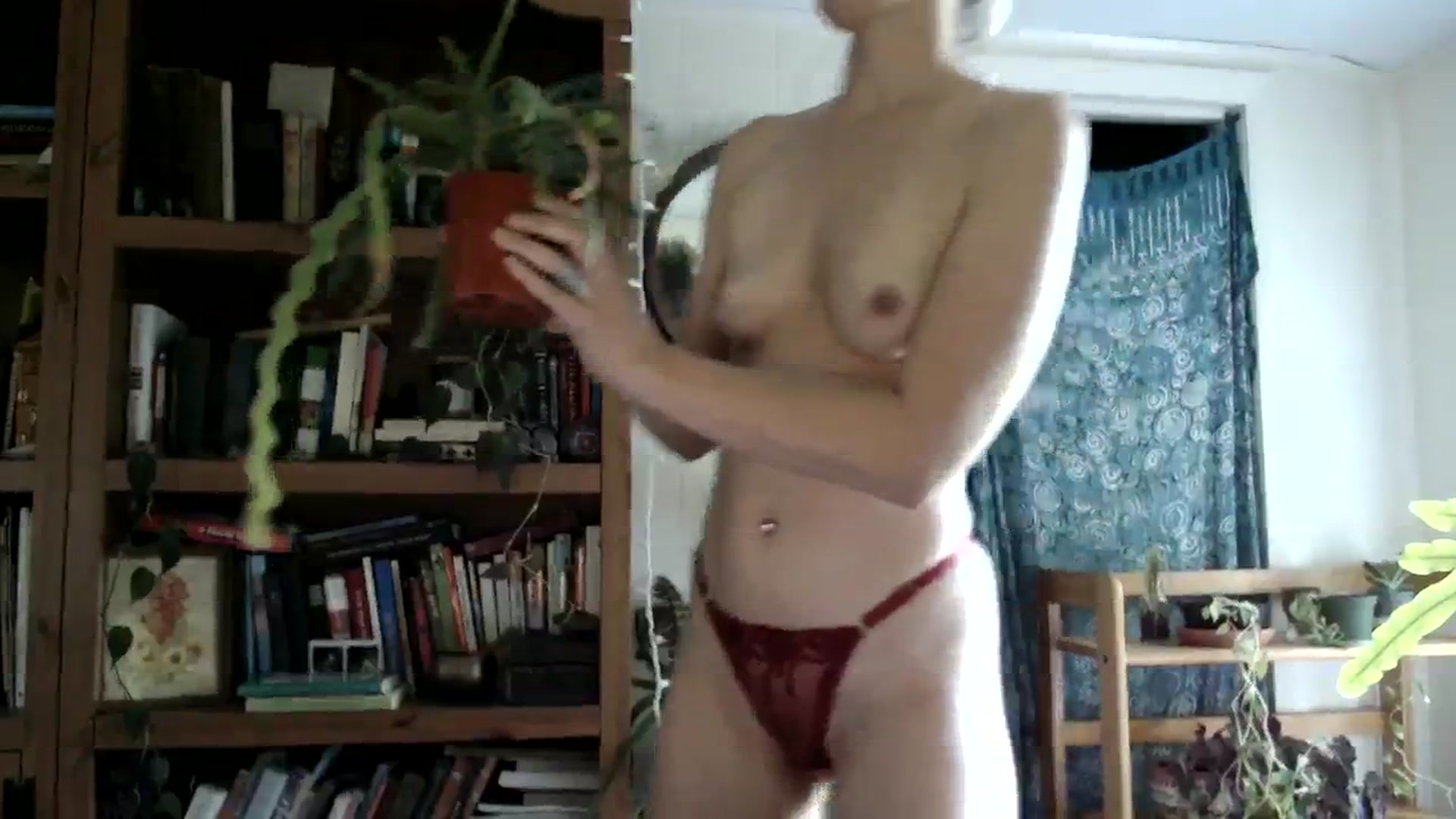 Gallery image thumbnail from WildflowerEm's myfreecams stream on, 08/27/2023, 21:12 image 9 of 20