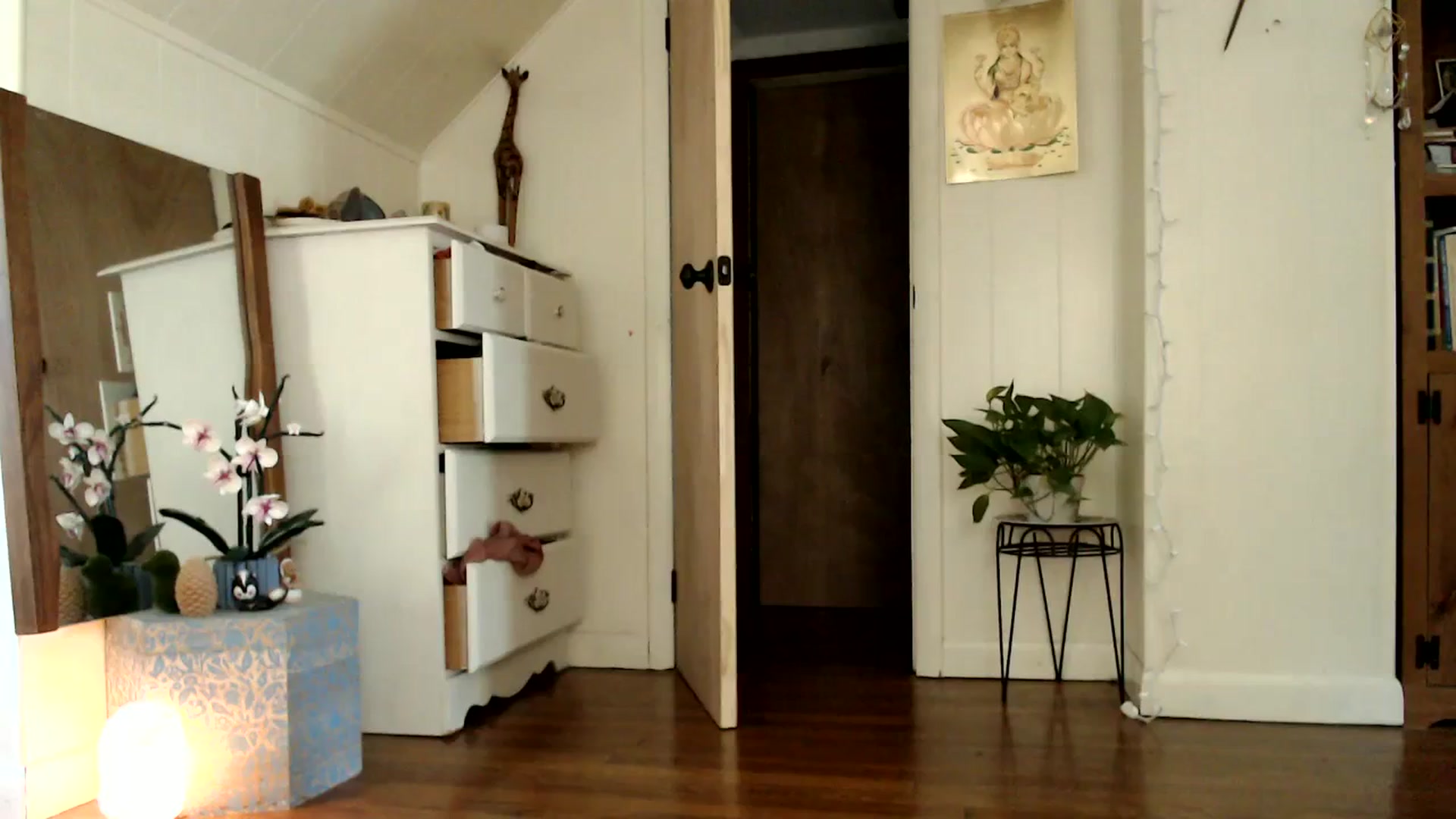 Gallery image thumbnail from WildflowerEm's myfreecams stream on, 08/31/2023, 20:13 image 14 of 20