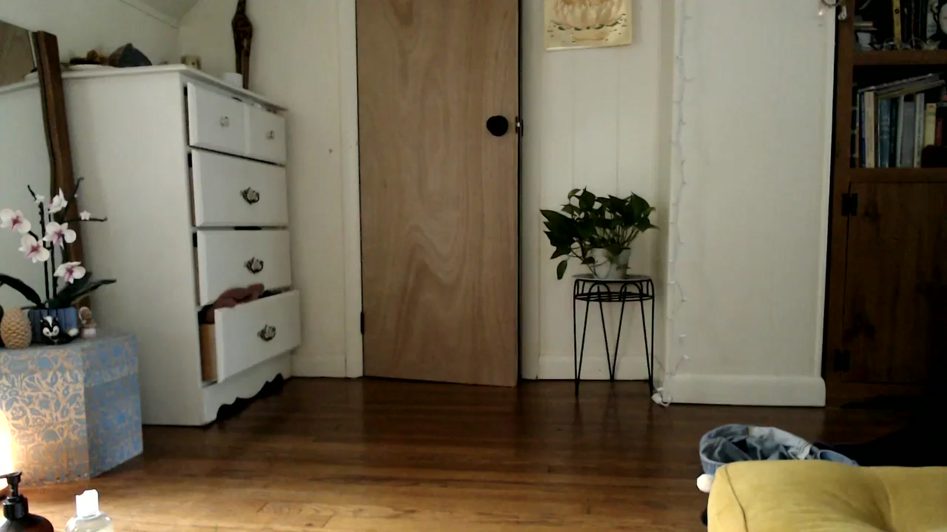 Gallery image thumbnail from WildflowerEm's myfreecams stream on, 09/02/2023, 21:15 image 14 of 20