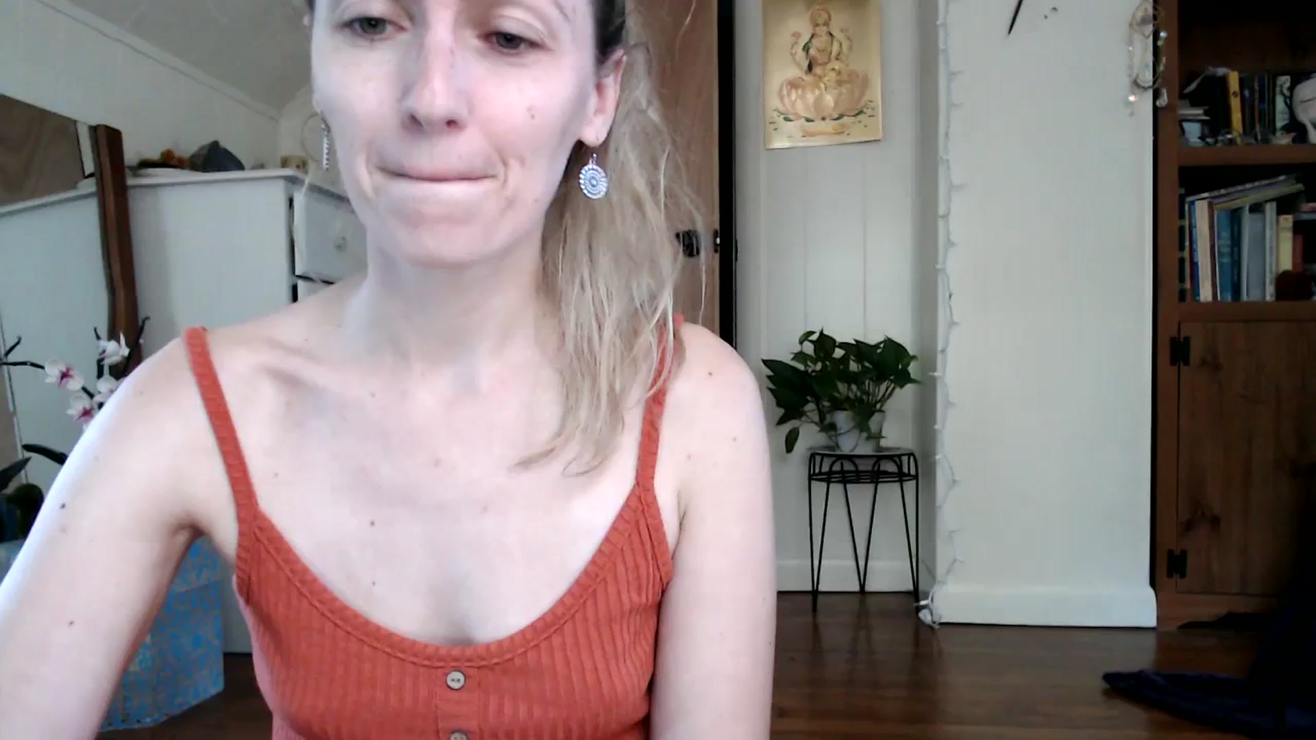 Gallery image thumbnail from WildflowerEm's myfreecams stream on, 09/02/2023, 21:15 image 1 of 20