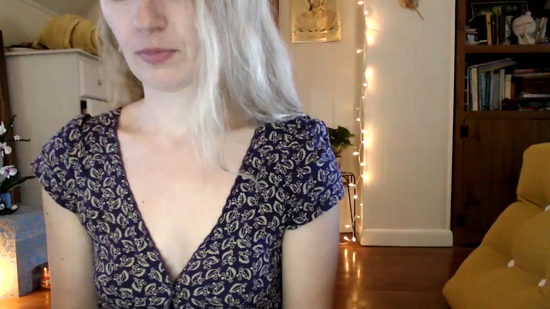 Gallery image thumbnail from WildflowerEm's myfreecams stream on, 09/17/2023, 21:13 image 4 of 20