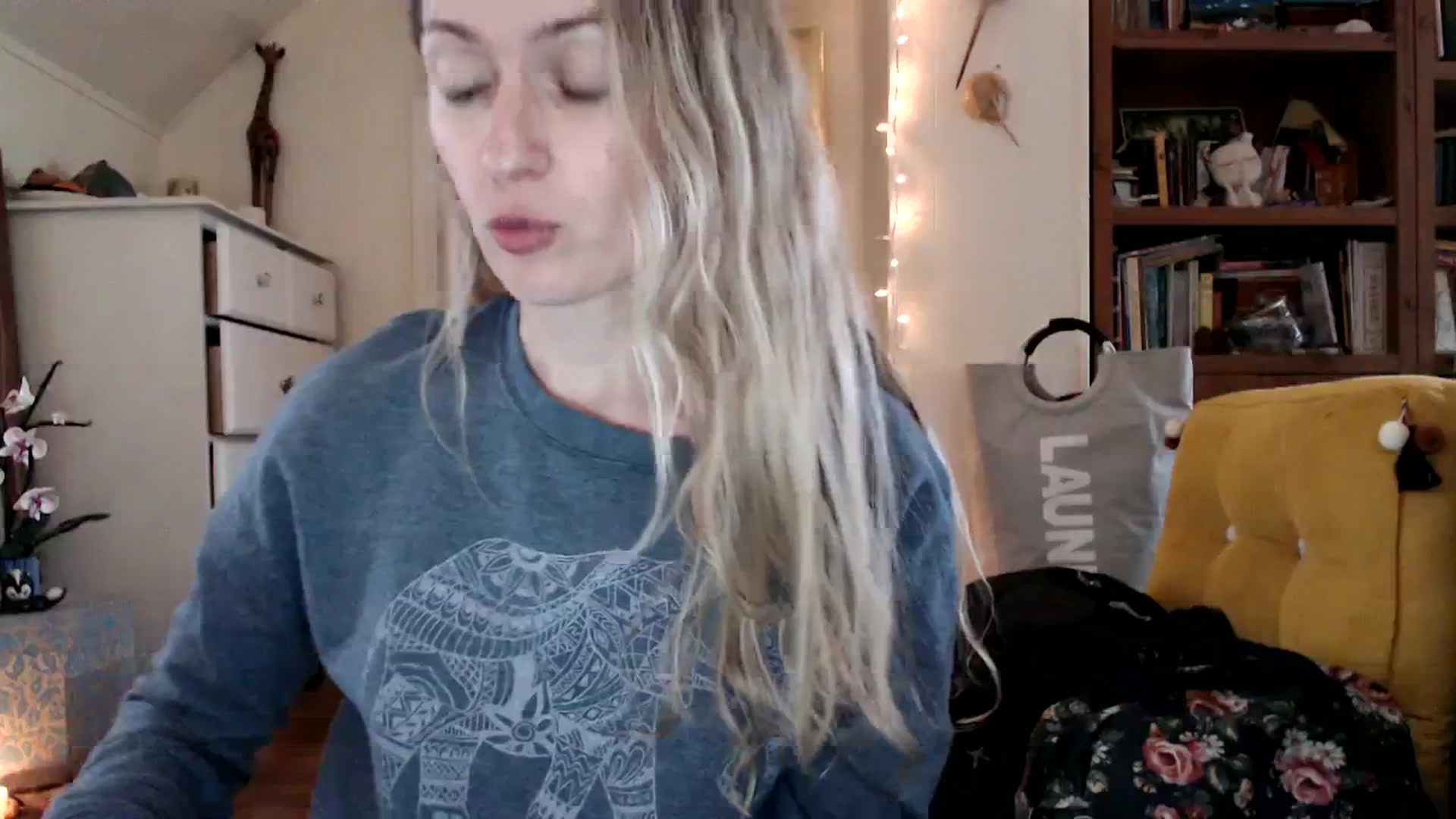 Gallery image thumbnail from WildflowerEm's myfreecams stream on, 09/24/2023, 21:15 image 2 of 20