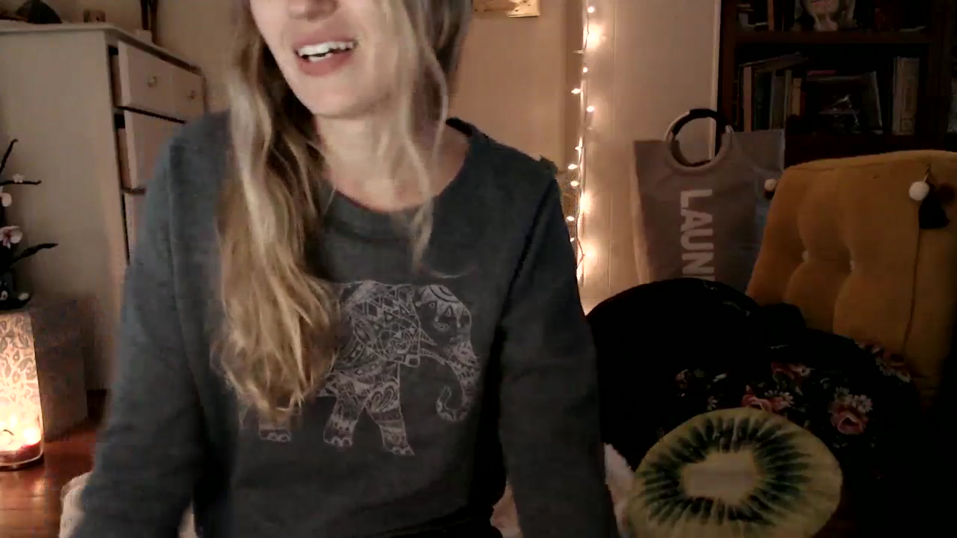 Gallery image thumbnail from WildflowerEm's myfreecams stream on, 09/24/2023, 21:15 image 13 of 20