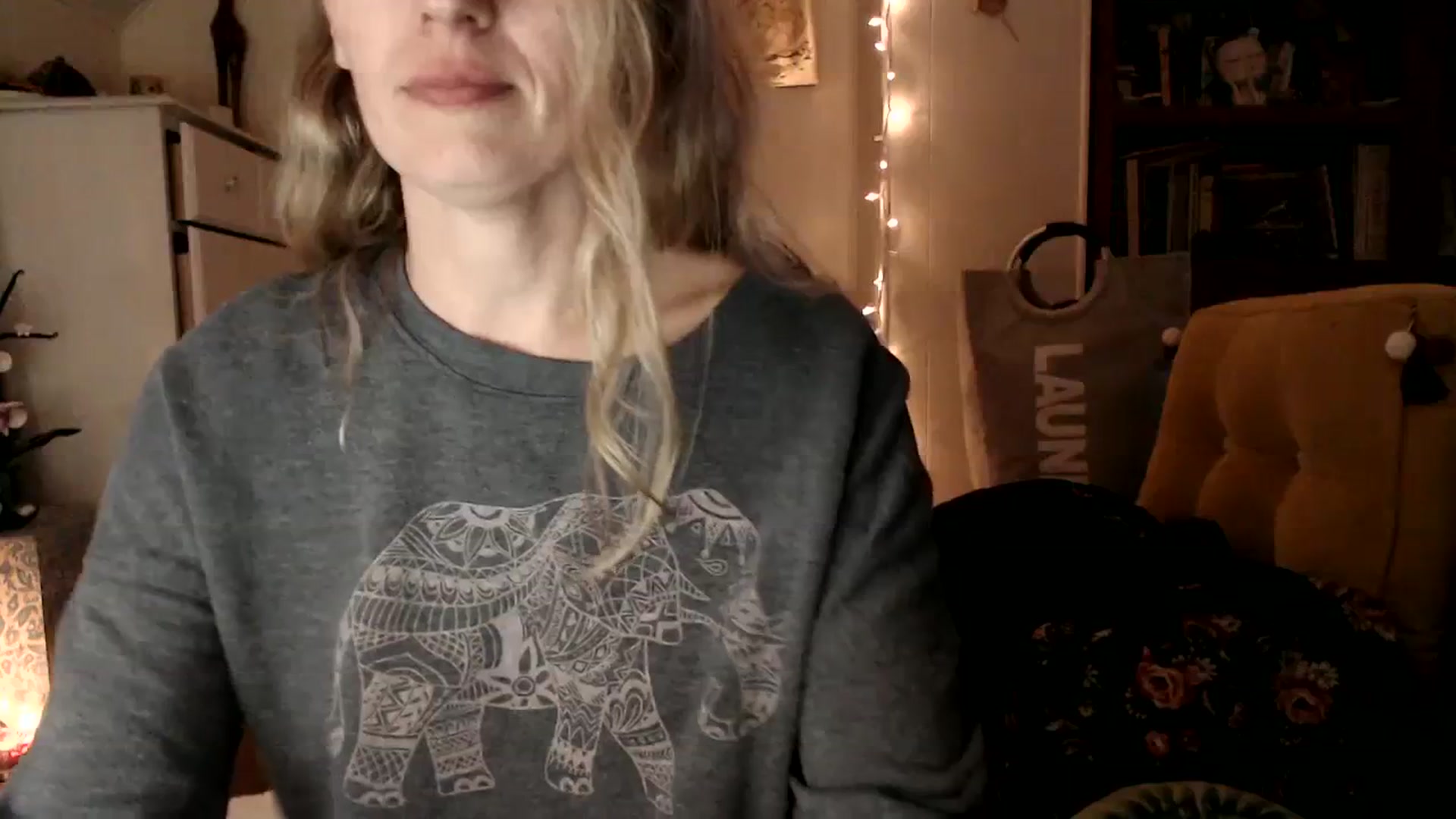 Gallery image thumbnail from WildflowerEm's myfreecams stream on, 09/24/2023, 21:15 image 16 of 20