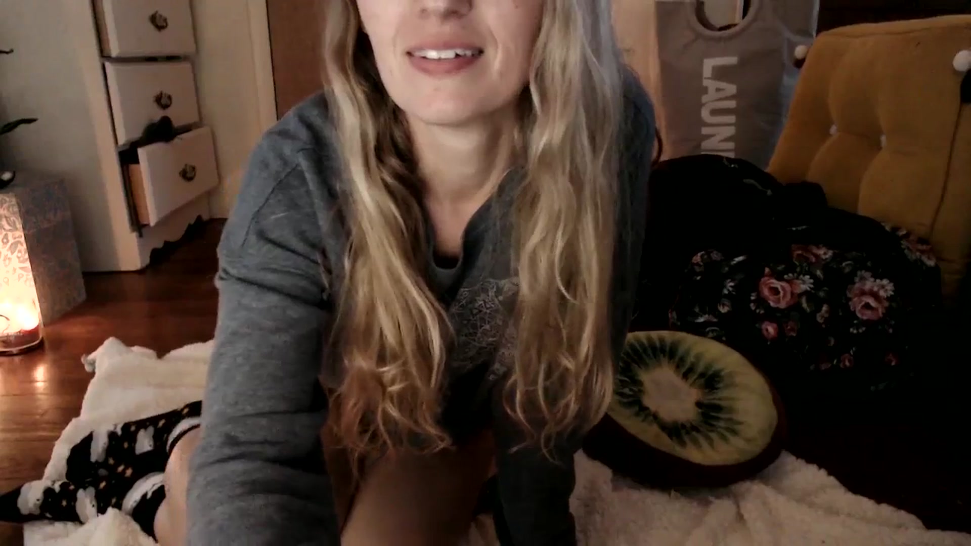 Gallery image thumbnail from WildflowerEm's myfreecams stream on, 09/24/2023, 21:15 image 11 of 20