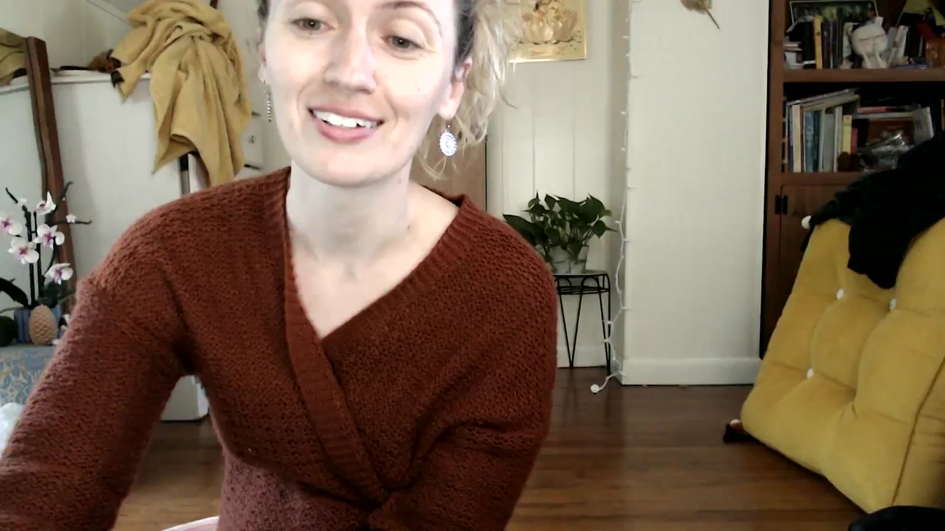 Gallery image thumbnail from WildflowerEm's myfreecams stream on, 09/27/2023, 18:22 image 1 of 20