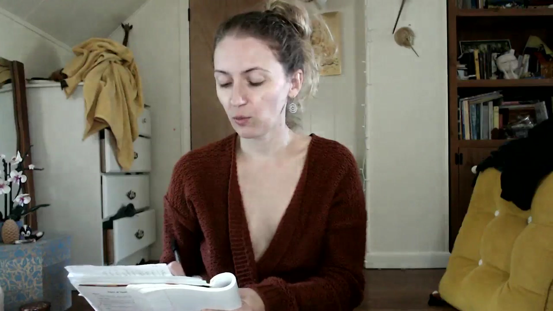 Gallery image thumbnail from WildflowerEm's myfreecams stream on, 09/27/2023, 18:22 image 18 of 20