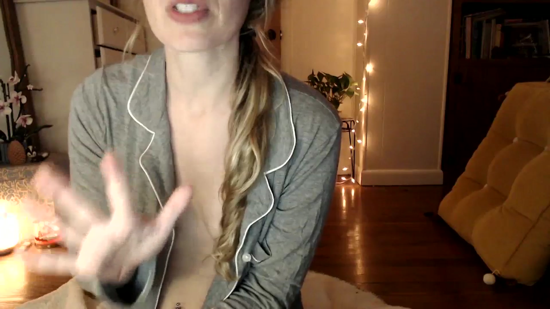 Gallery image thumbnail from WildflowerEm's myfreecams stream on, 09/30/2023, 22:08 image 18 of 20
