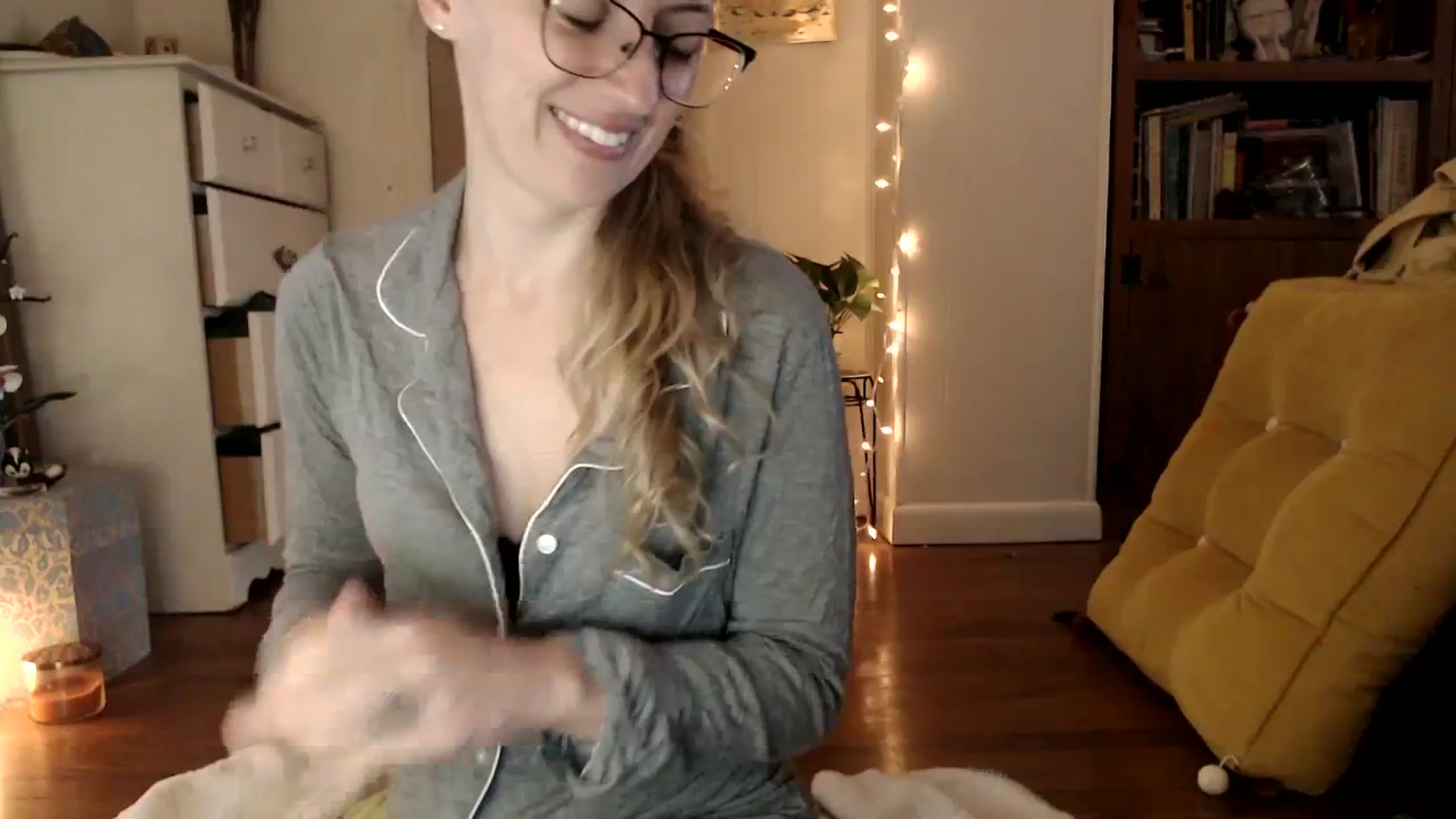 Gallery image thumbnail from WildflowerEm's myfreecams stream on, 09/30/2023, 22:08 image 5 of 20