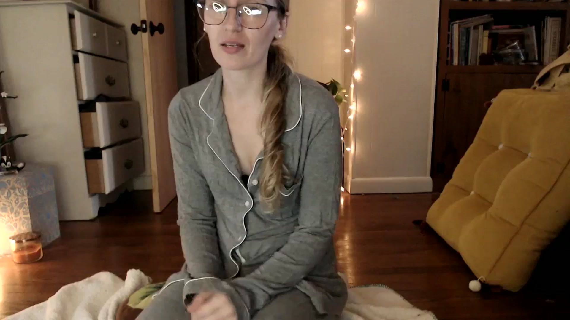 Gallery image thumbnail from WildflowerEm's myfreecams stream on, 09/30/2023, 22:08 image 4 of 20