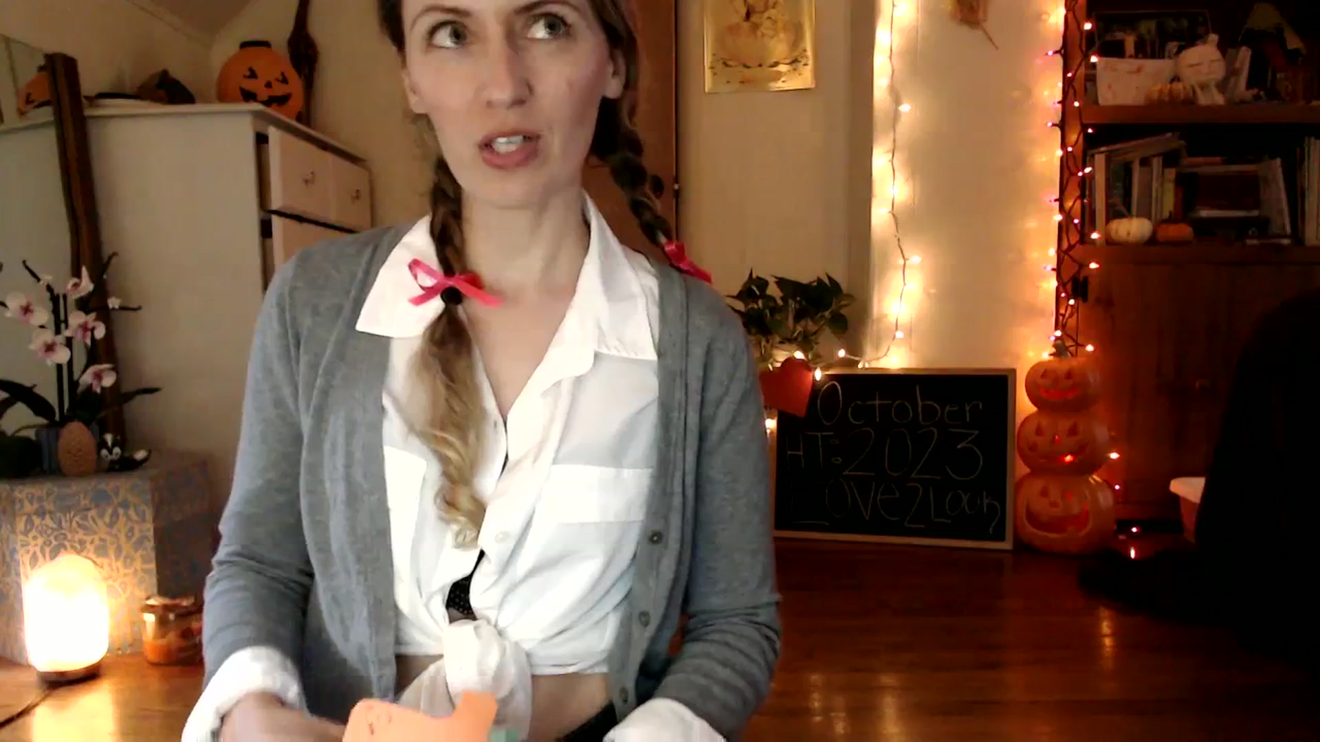 Gallery image thumbnail from WildflowerEm's myfreecams stream on, 10/07/2023, 21:55 image 5 of 20