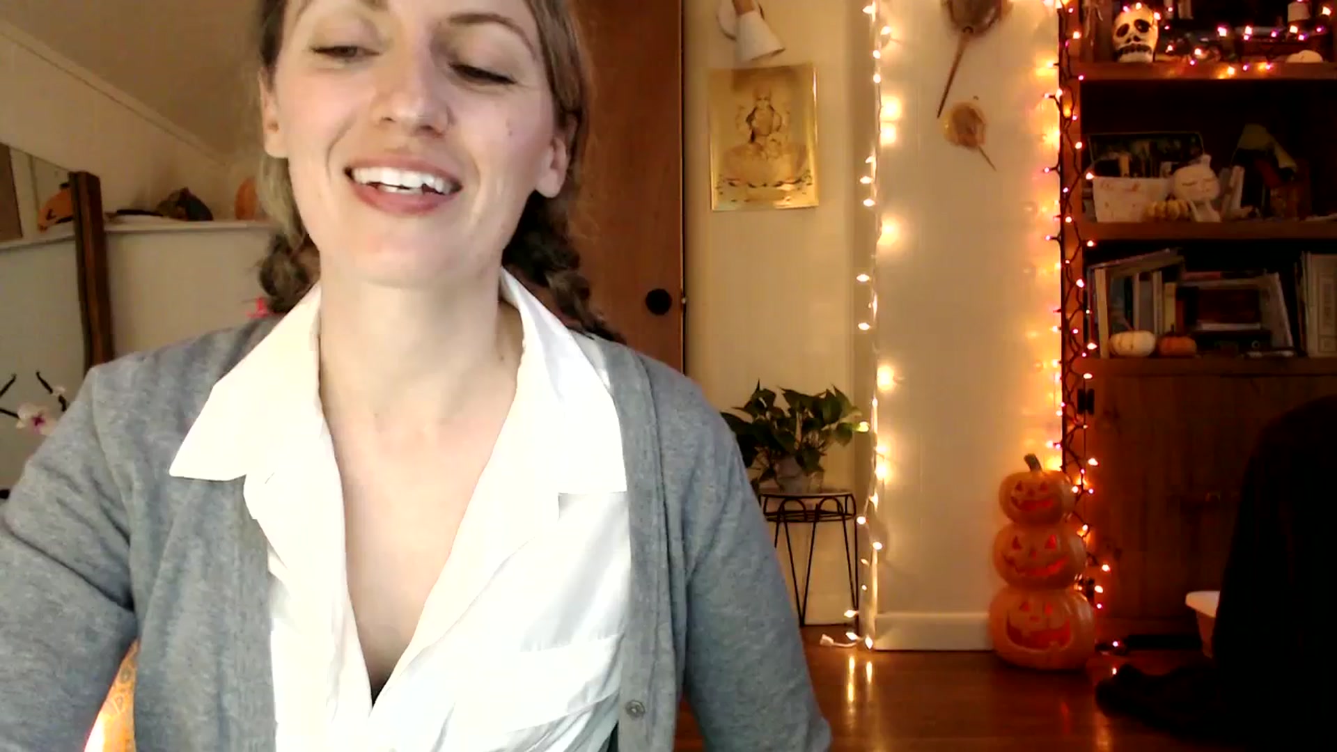 Gallery image thumbnail from WildflowerEm's myfreecams stream on, 10/07/2023, 21:55 image 3 of 20