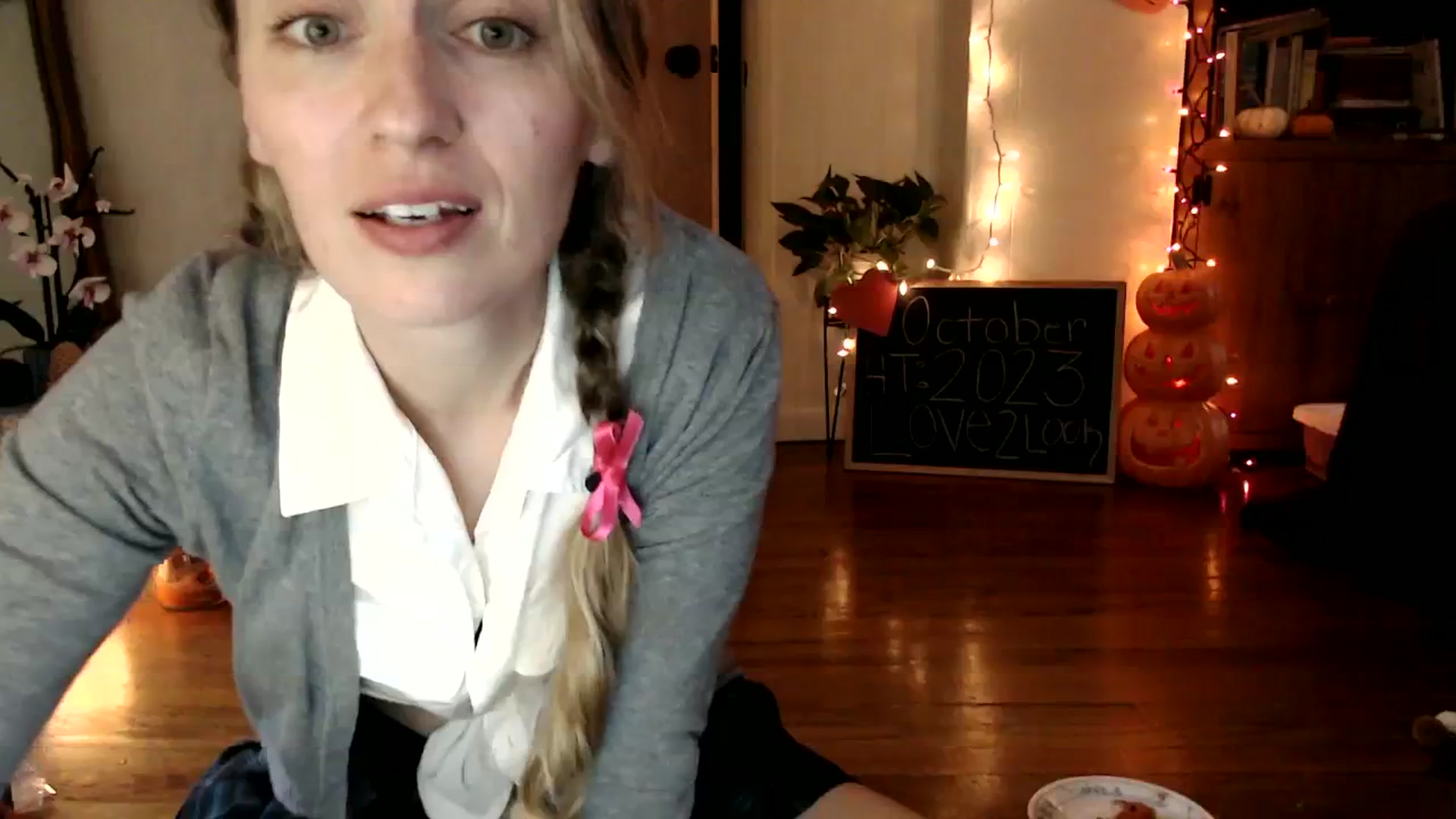 Gallery image thumbnail from WildflowerEm's myfreecams stream on, 10/07/2023, 21:55 image 9 of 20