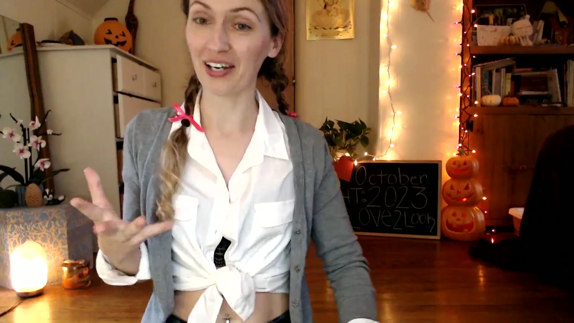 Gallery image thumbnail from WildflowerEm's myfreecams stream on, 10/07/2023, 21:55 image 4 of 20